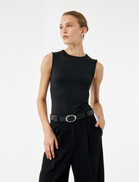 Slim Fit Kolsuz Bisiklet Yaka Bodysuit