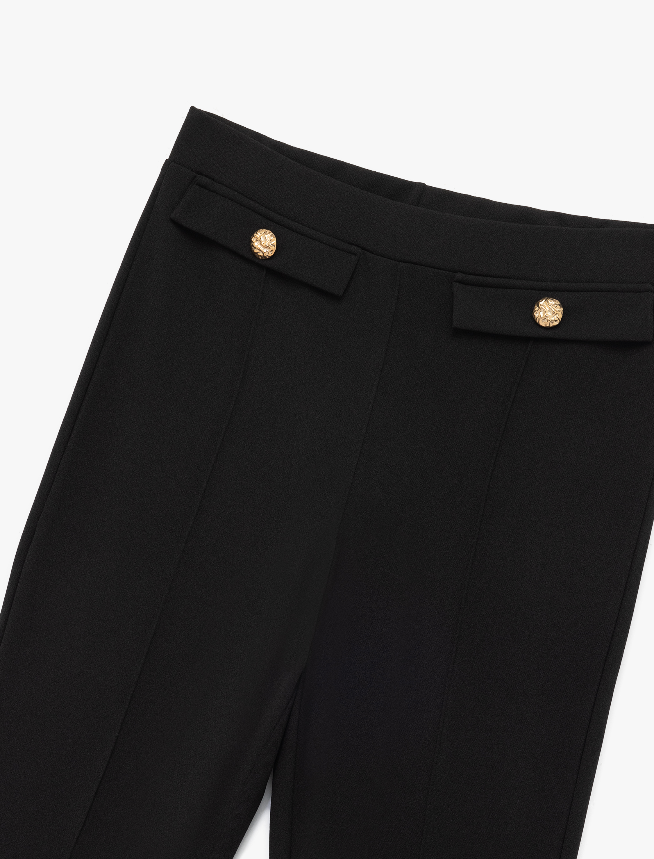   Dar Kesim Aplike Detaylı Düğmeli İspanyol Paça Kumaş Pantolon