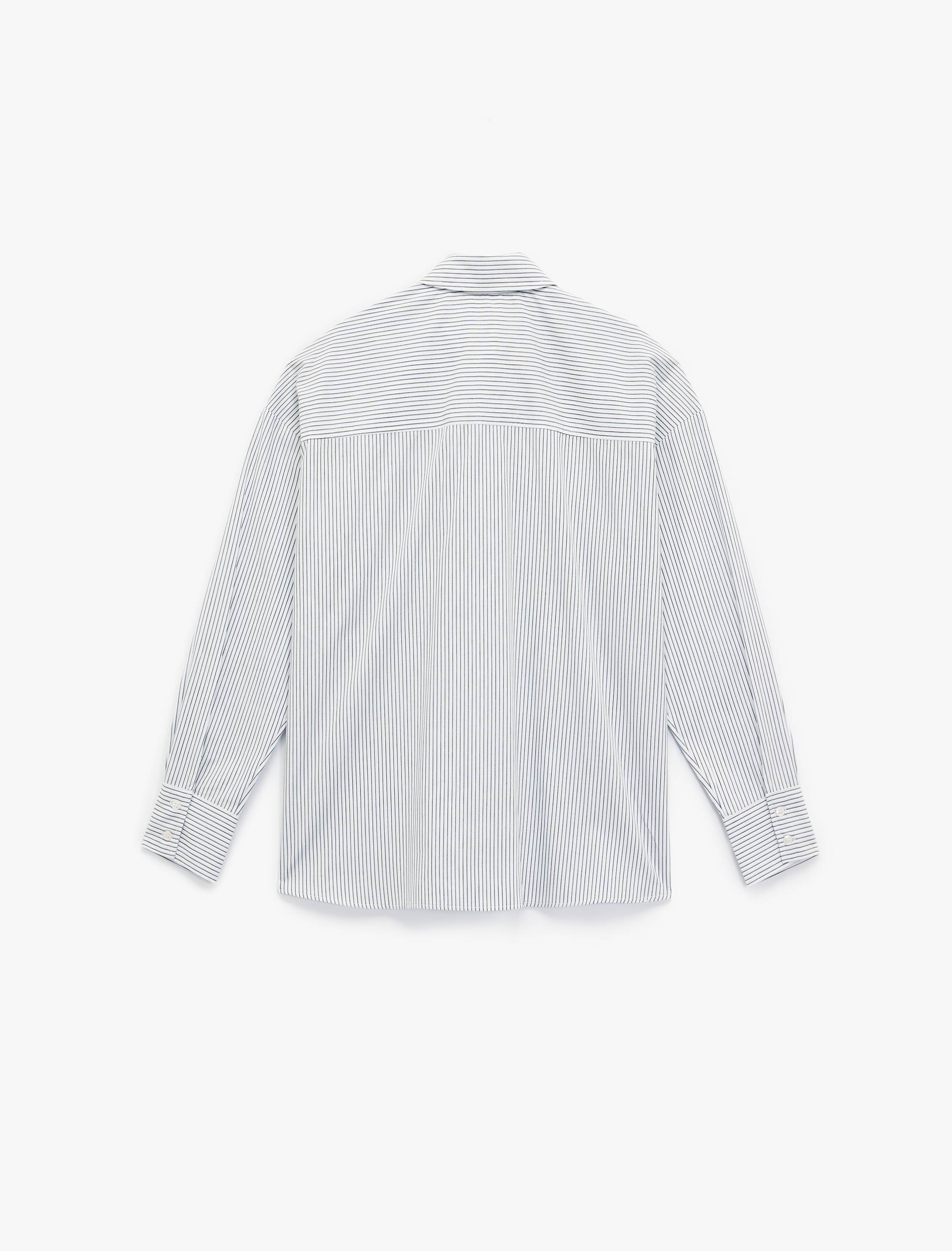   Regular Fit Pamuklu Uzun Kollu Klasik Yaka Kapaklı Çift Cep Detaylı Gömlek