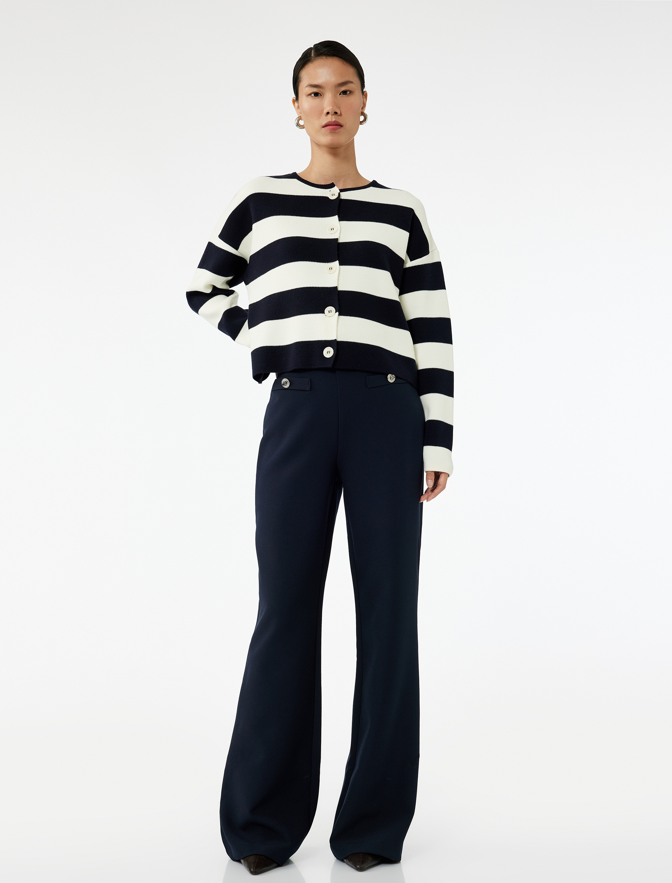 Yüksek Bel Düğmeli Cep Detaylı Geniş Paça Pantolon