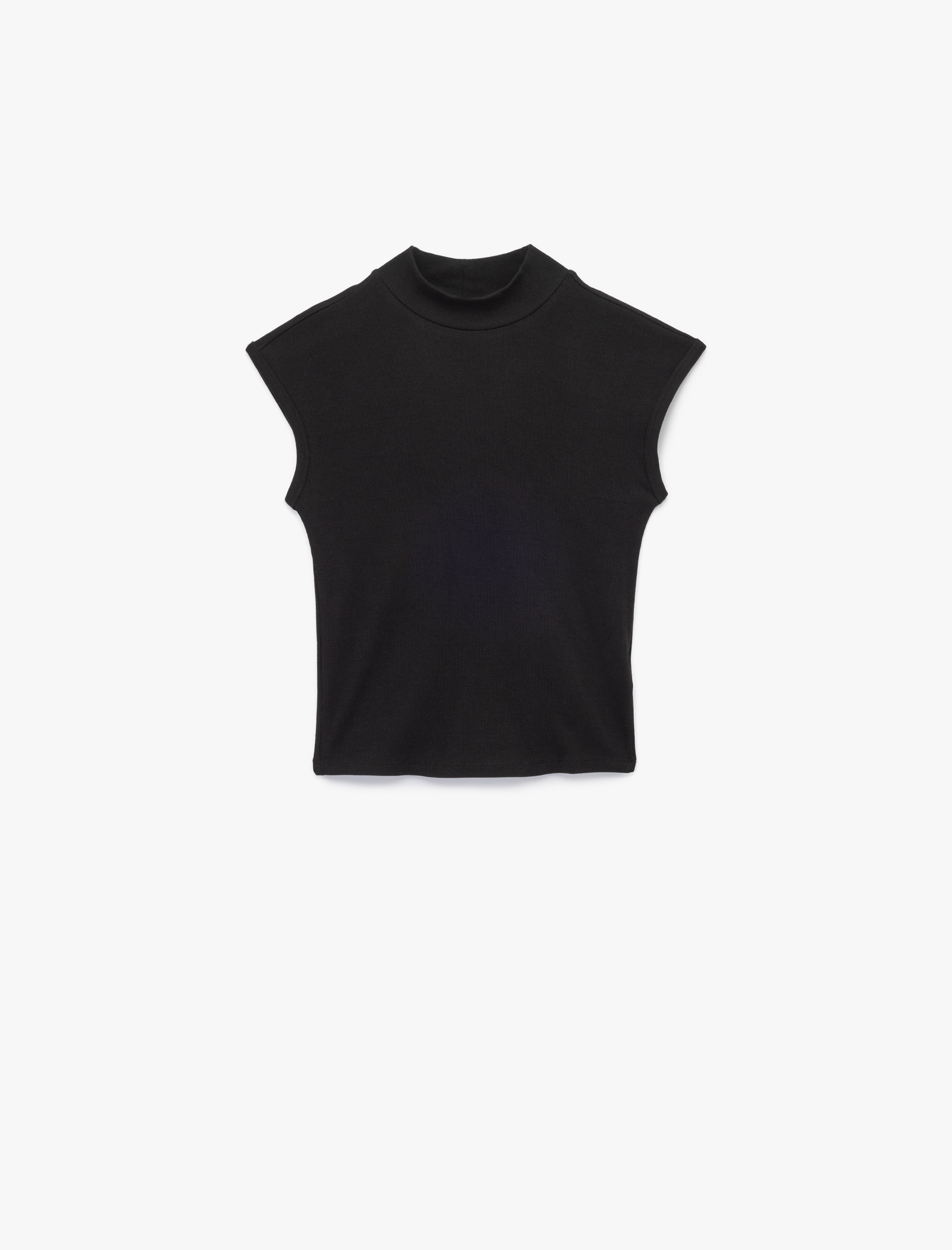   Kolsuz Pamuklu Dik Yaka Tişört