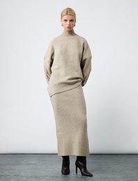 Beli Lastikli Uzun Kalem Triko Etek