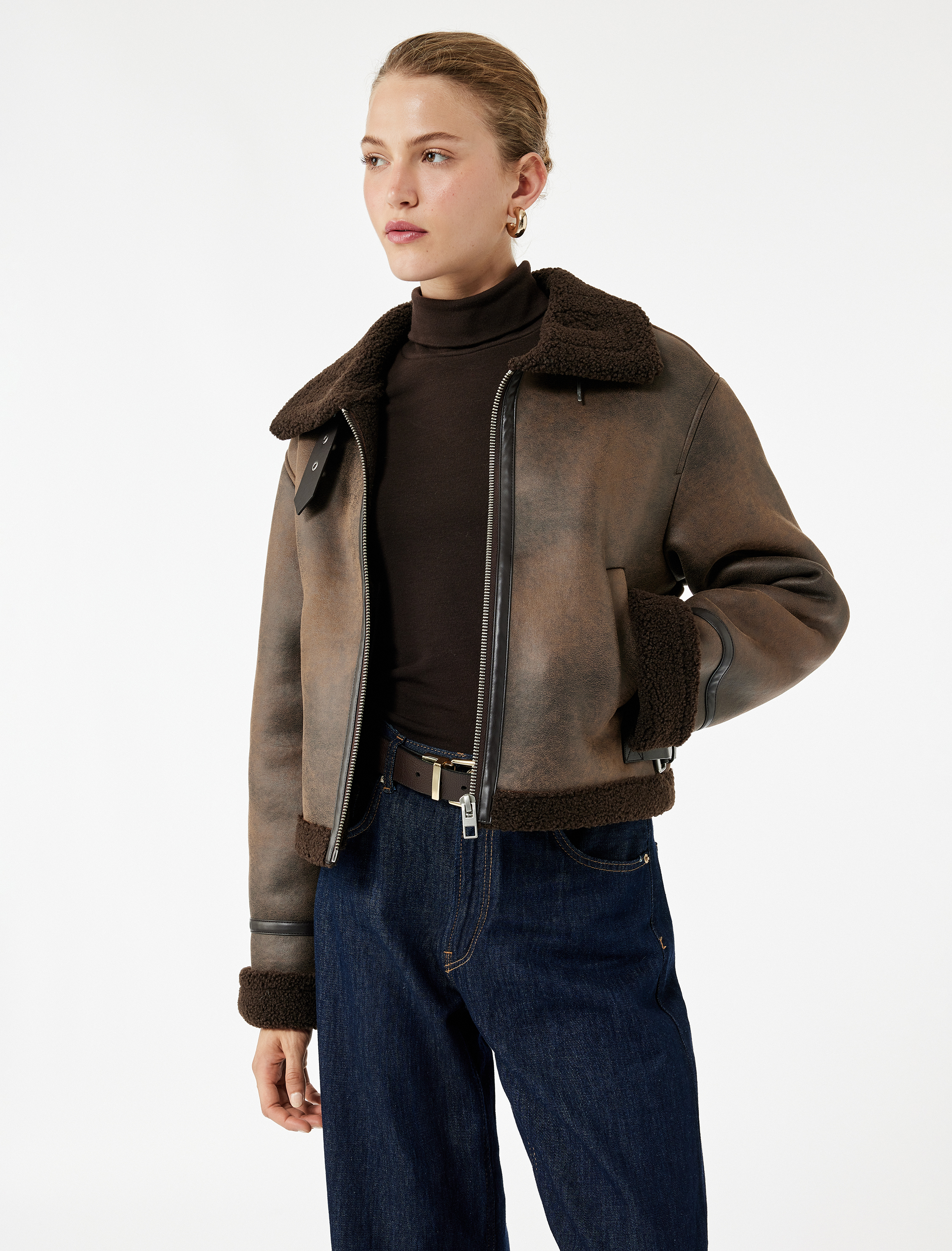   Uzun Kollu Suni Kürk Yaka Fermuarlı Deri Görünümlü Biker Mont