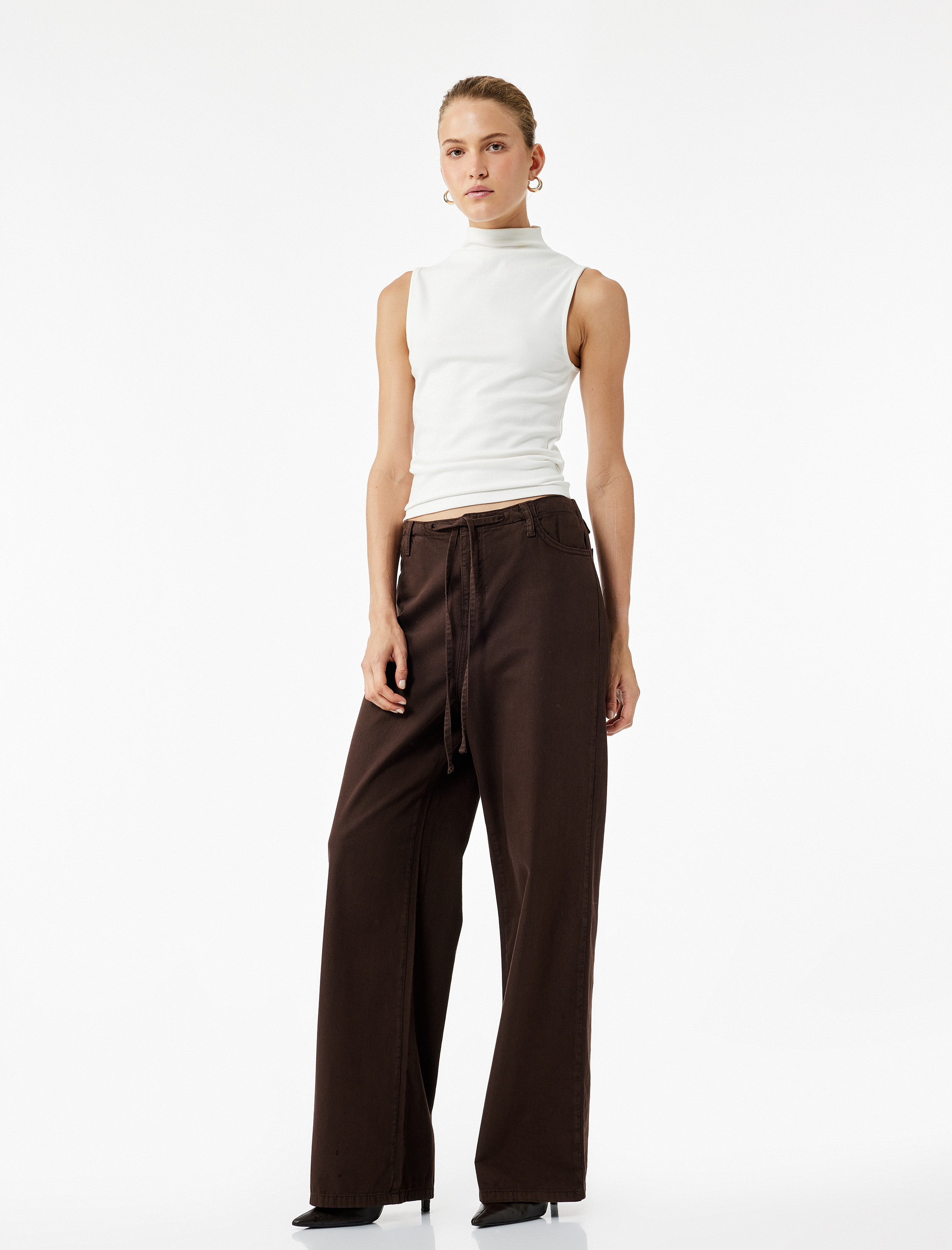   Pamuklu Slim Fit Kolsuz Dik Yaka Body