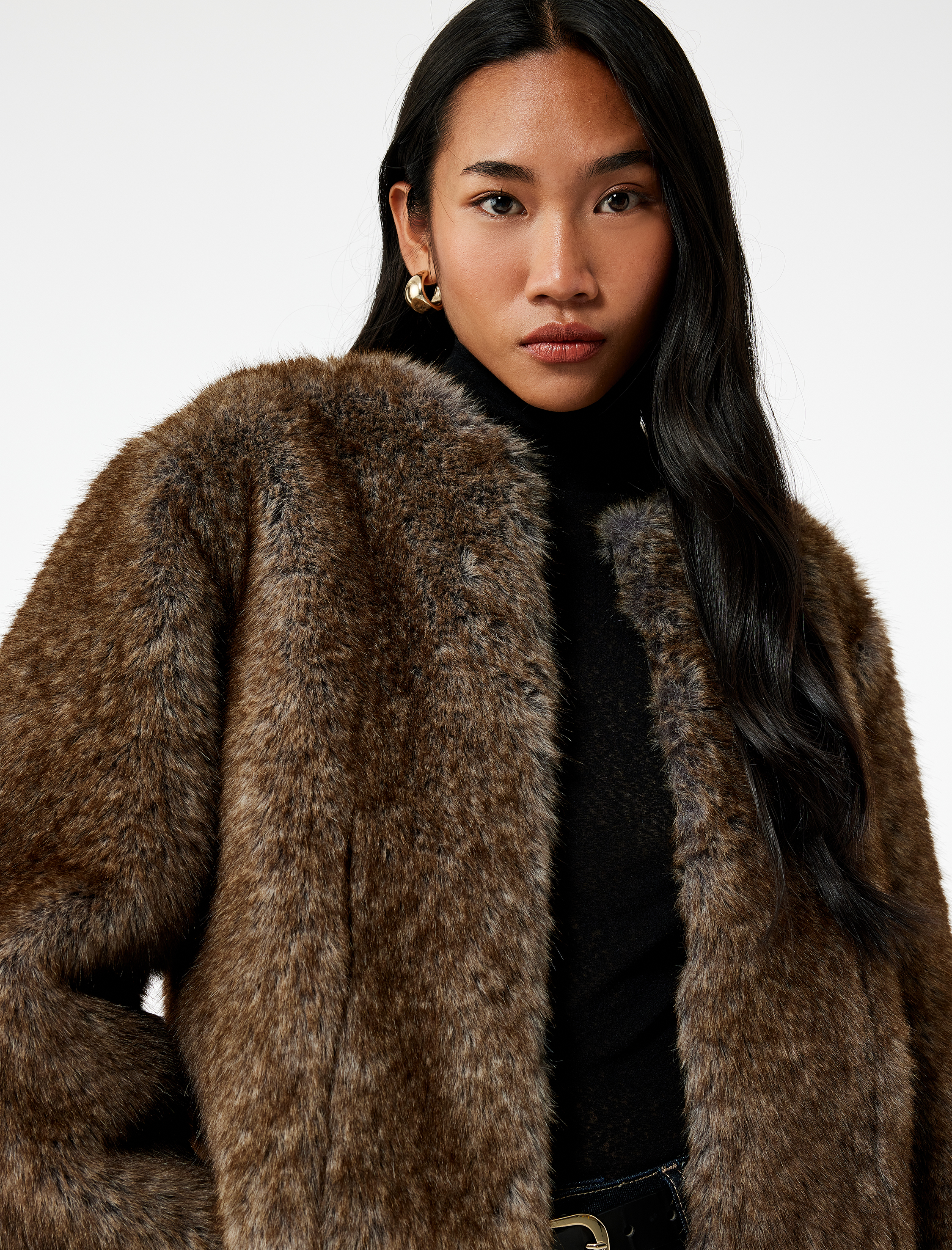 Uzun Kollu Bisiklet Yaka Crop Suni Kürk Mont