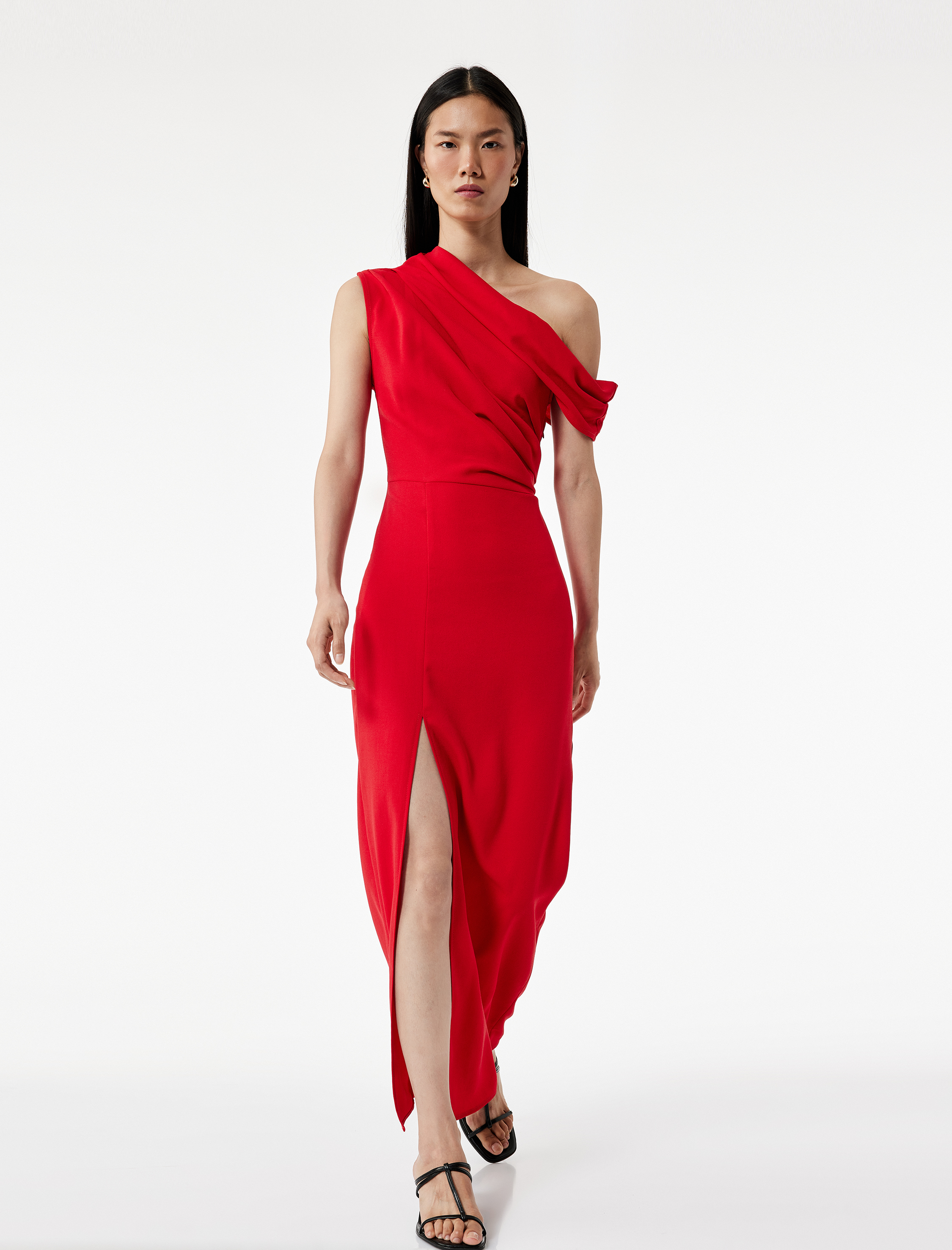   Krep Kumaş Asimetrik Kesim Drapeli Yırtmaçlı Midi Boy Tek Omuz Elbise