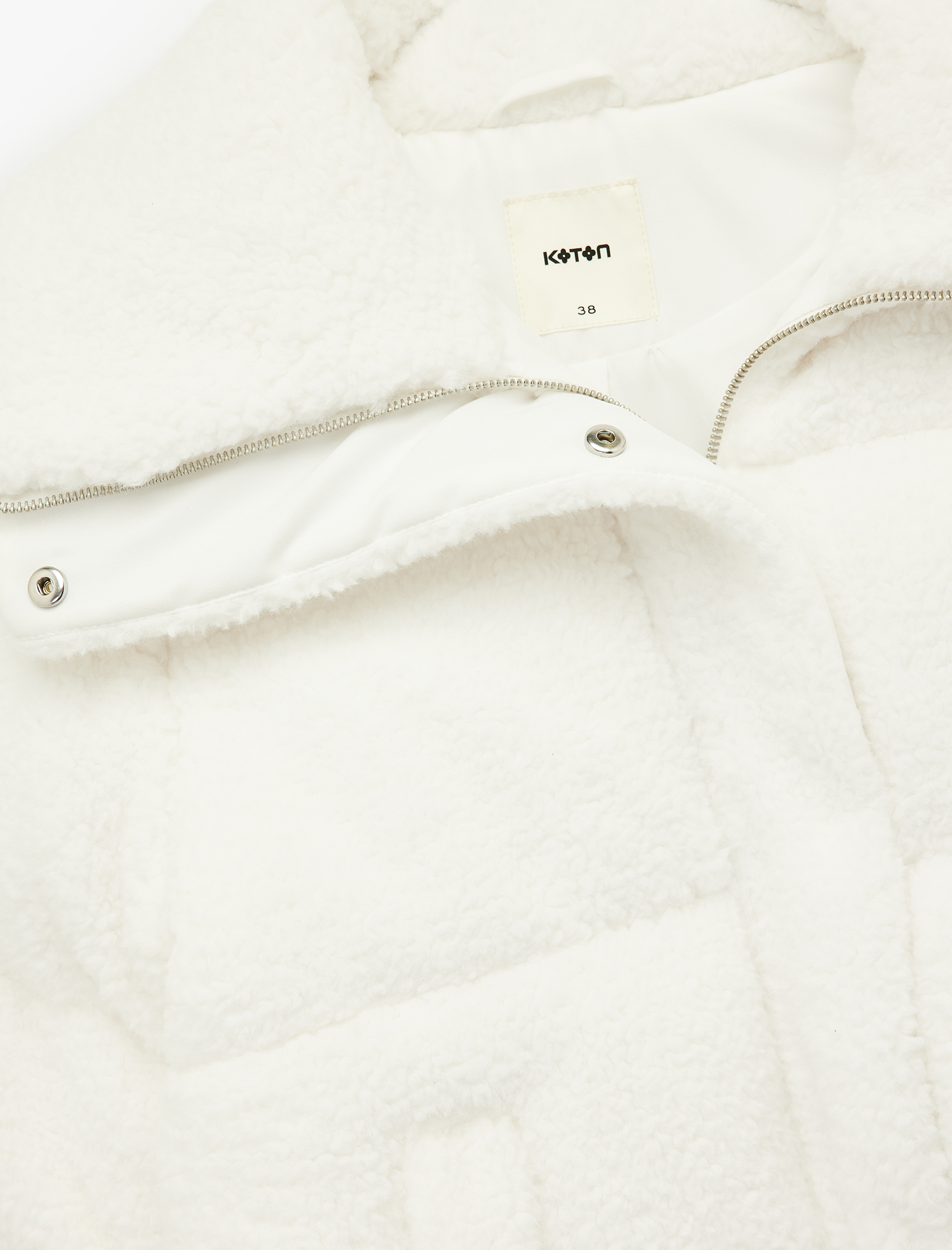 Uzun Kollu Cepli Fermuarlı Dik Yaka Detaylı Anorak Peluş Şişme Mont