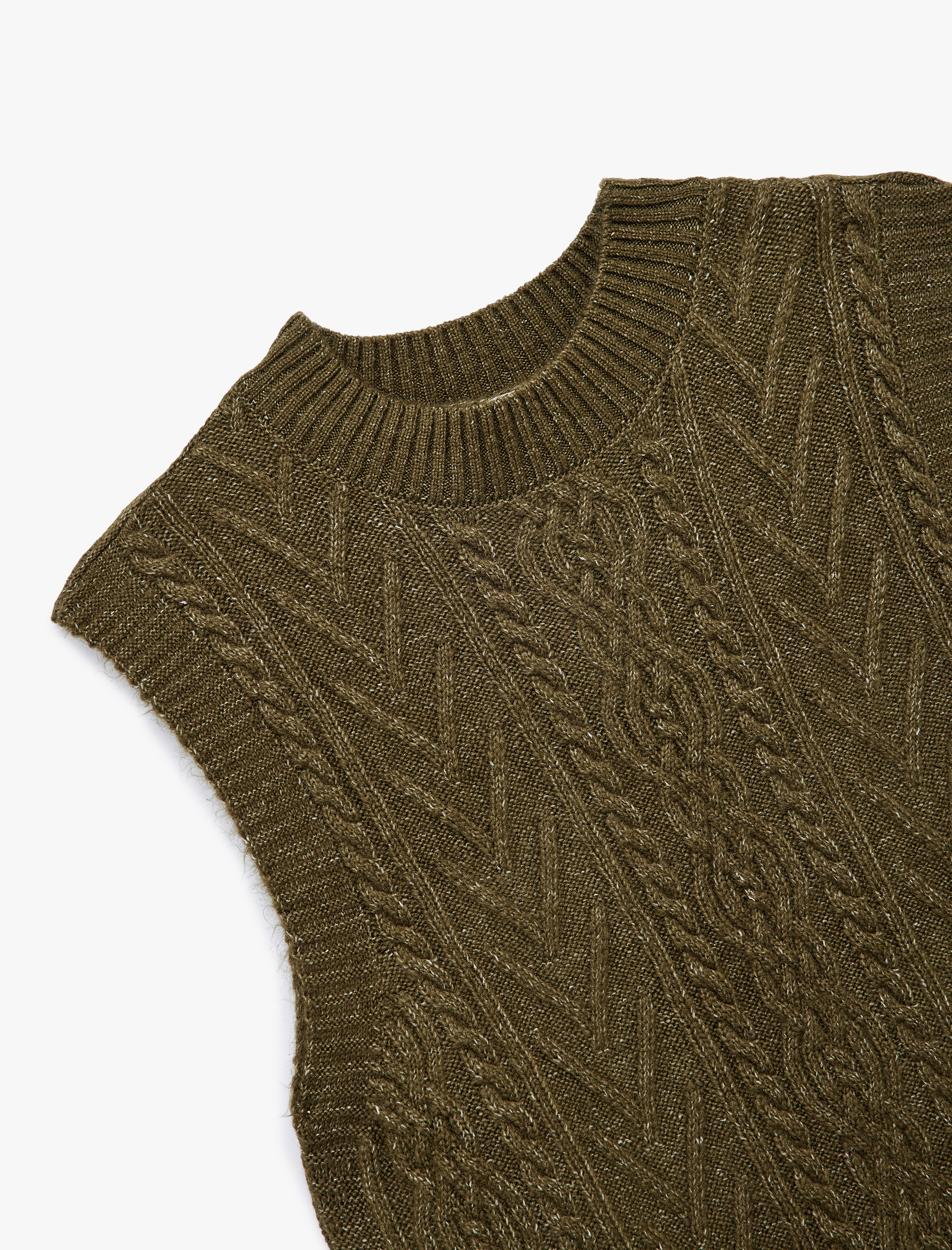   Kolsuz Dik Yaka Dokulu Triko Süveter