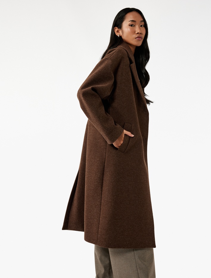  Kruvaze Yaka Cepli Uzun Kollu Düğmeli Kaşe Kaban