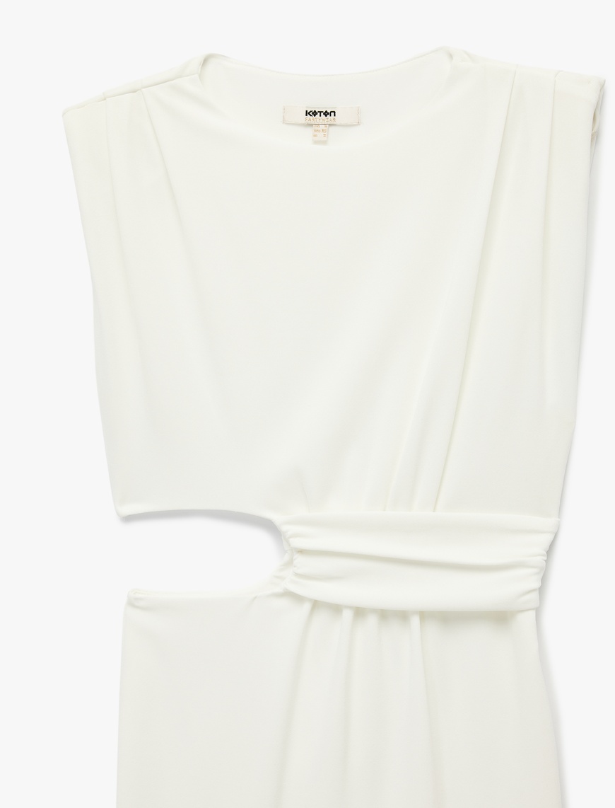   Kolsuz Bisiklet Yaka Dar Kesim Pencere Detaylı Bodycon Mini Elbise
