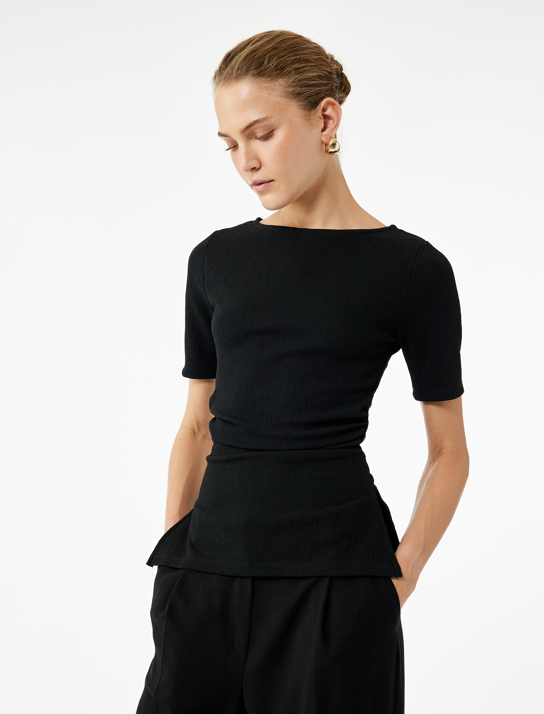 Slim Fit Kısa Kollu Bisiklet Yaka Drape Detaylı Tişört