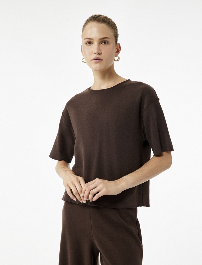  Regular Fit Kısa Kollu Bisiklet Yaka Basic Tişört