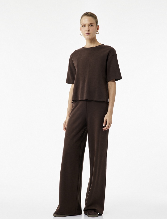  Regular Fit Kısa Kollu Bisiklet Yaka Basic Tişört