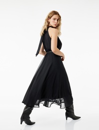 Puantiyeli Kemerli Halter Yaka Midi Boy Şifon Elbise