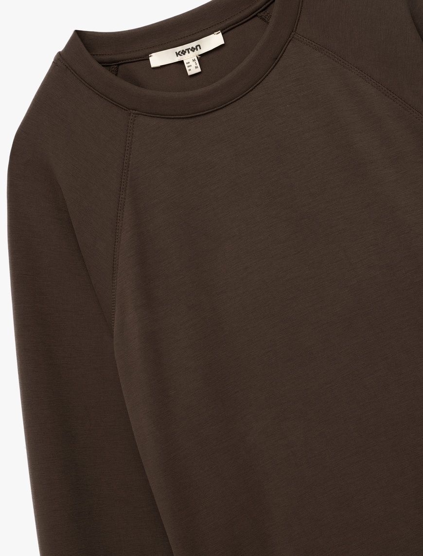   Modal Kumaş Rahat Kalıp Uzun Kollu Bisiklet Yaka Sweatshirt