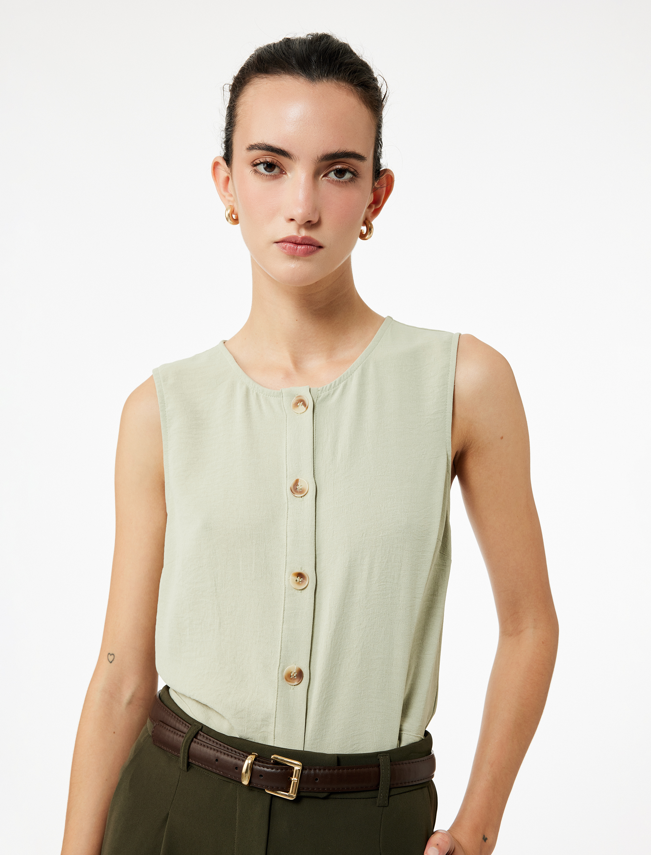   Kolsuz Düğmeli Bisiklet Yaka Yelek