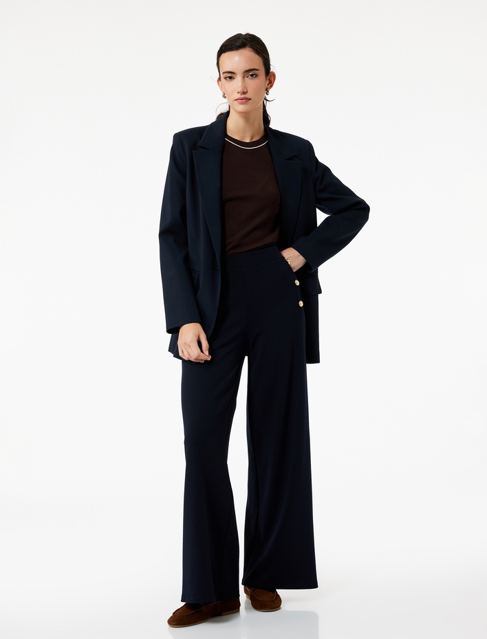  Düğme Detaylı Uzun Geniş Paça Kumaş Pantolon