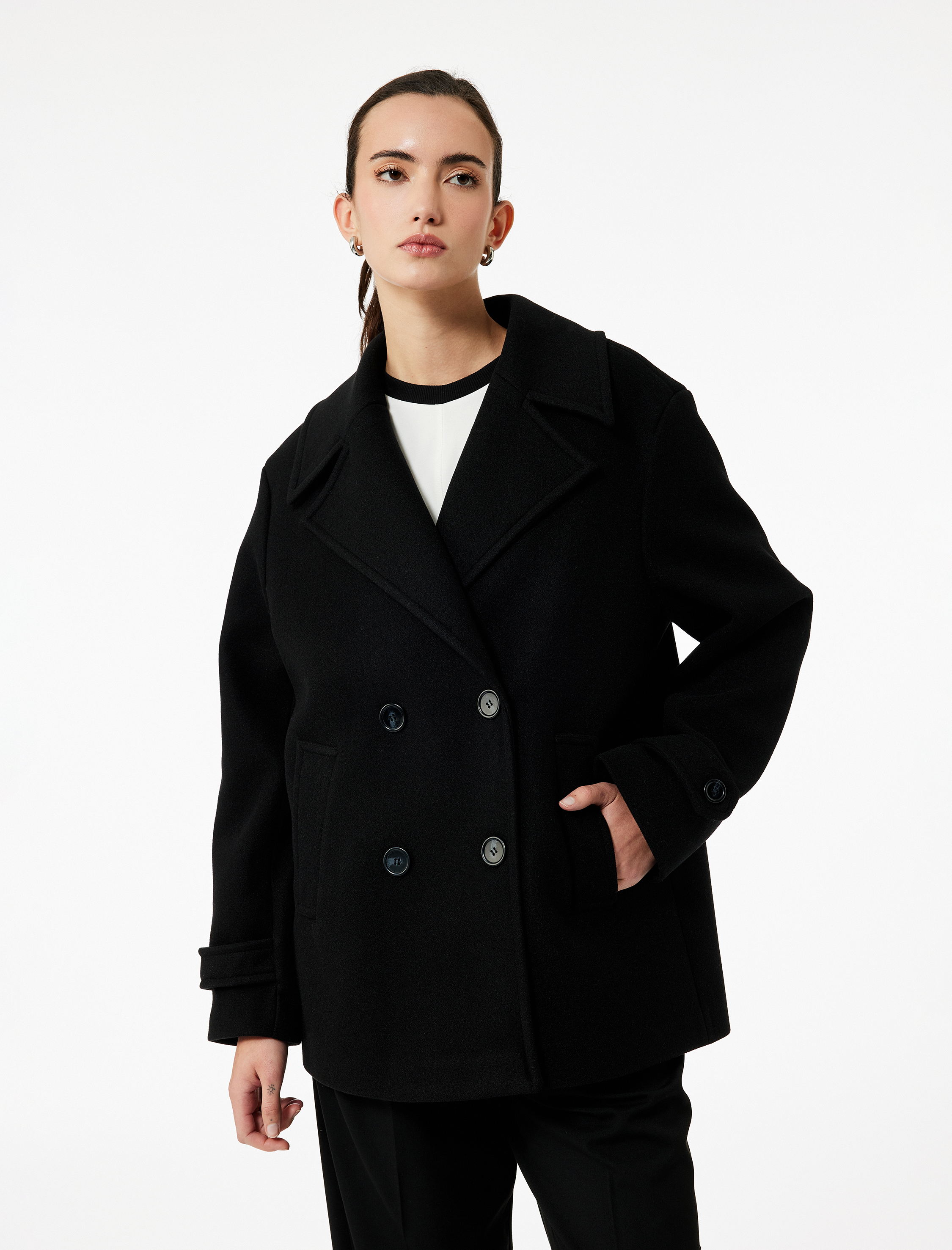   Cepli Düğmeli Kruvaze Uzun Kollu Kısa Kaşe Kaban