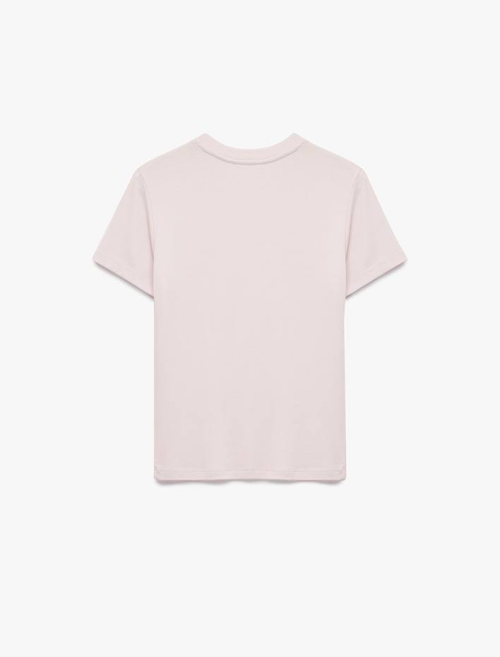  Slim Fit Fiyonk Nakış Detaylı Kısa Kollu Bisiklet Yaka Tişört