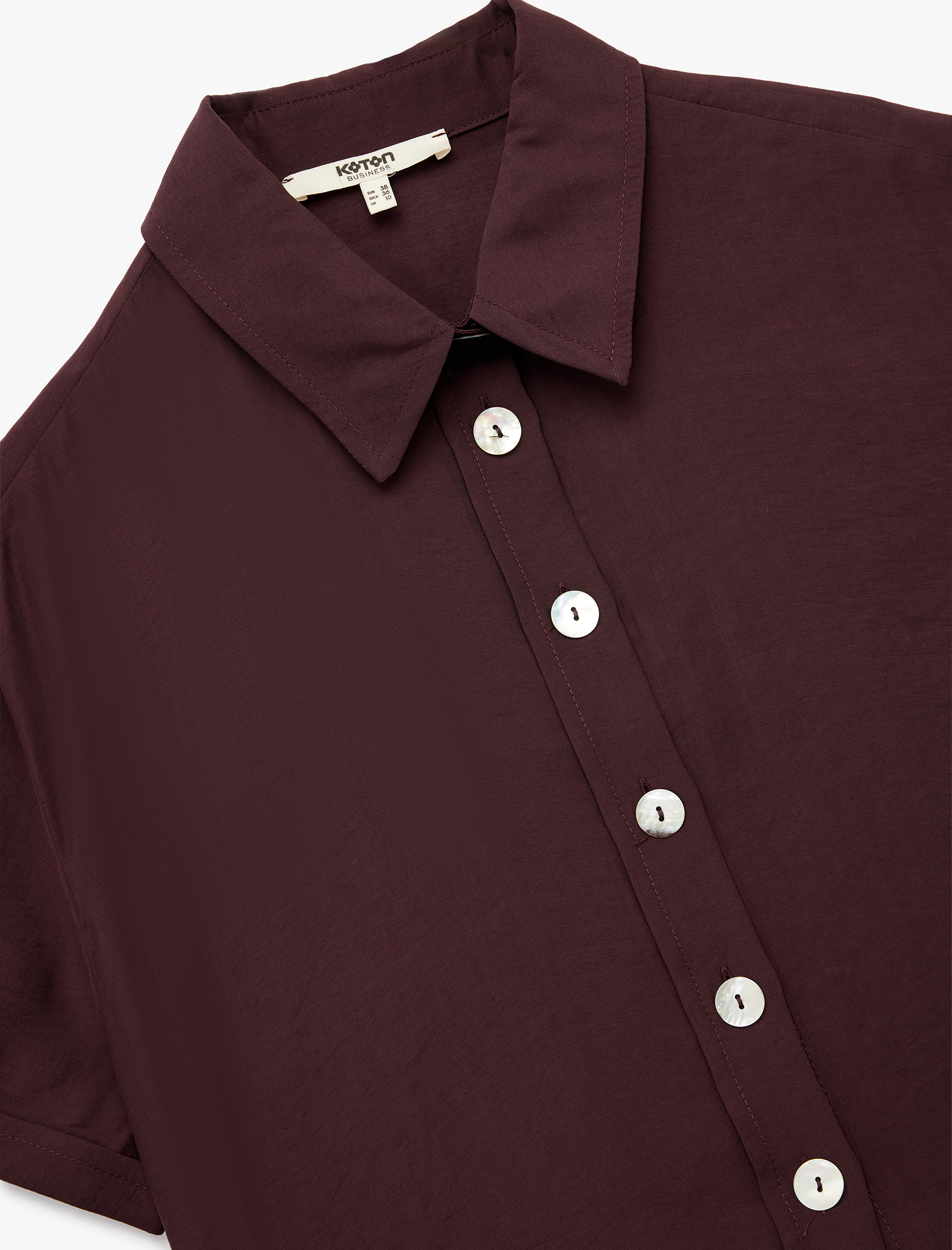   Regular Fit Kısa Kollu Klasik Yaka Crop Gömlek