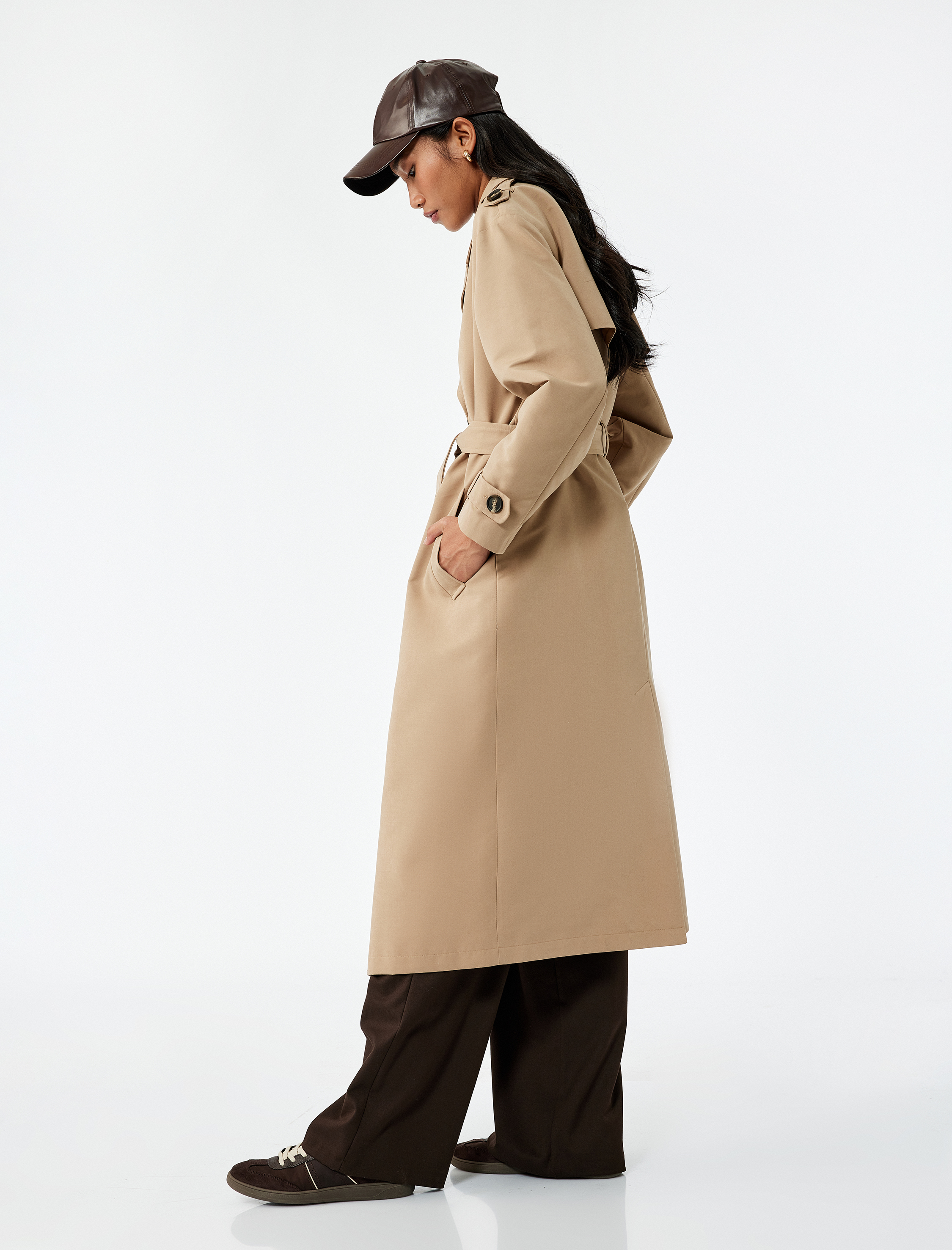   Astarlı Uzun Kollu Cepli Kemerli Kruvaze Gabardin Trençkot