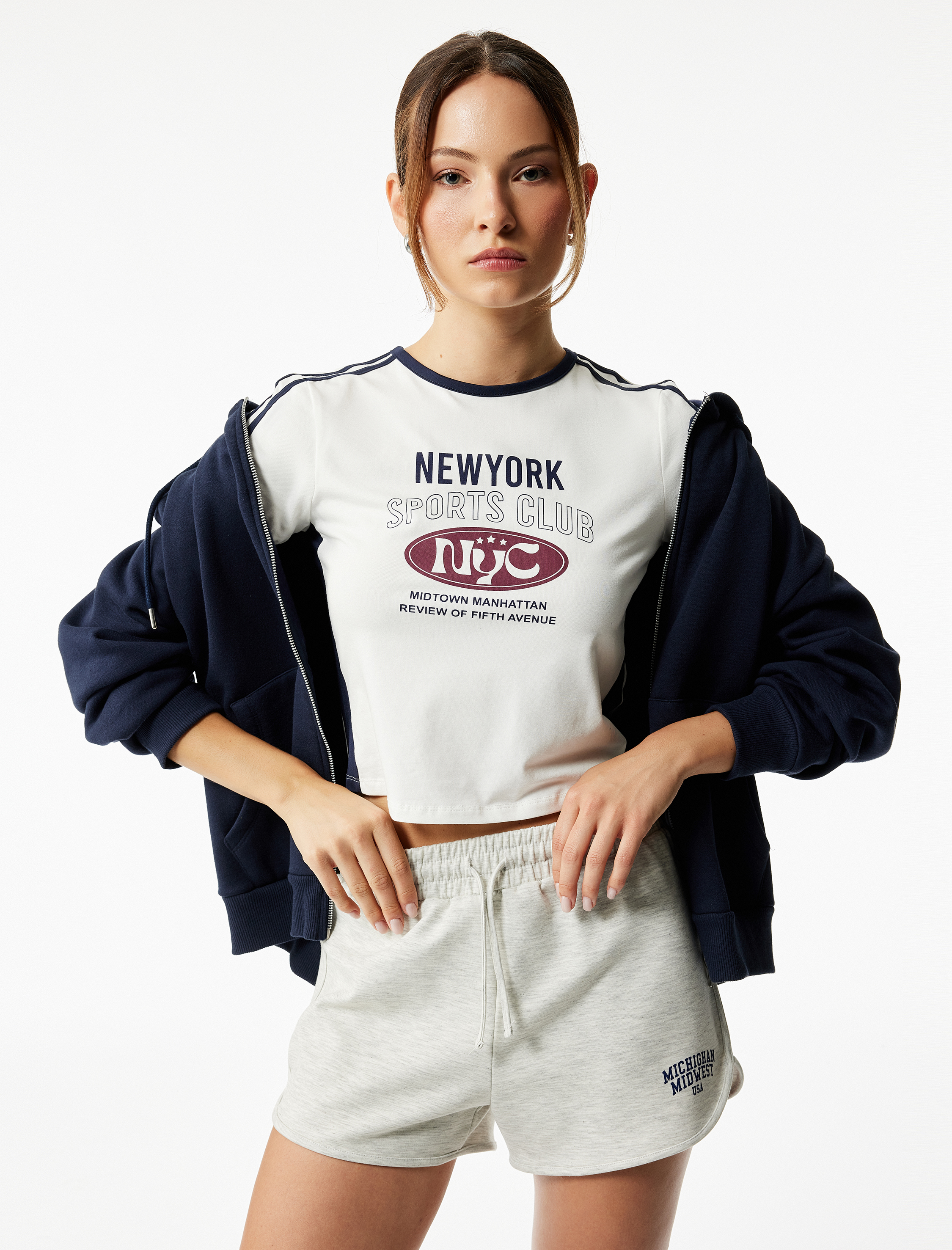   Viskon Karışımlı Rahat Kalıp Yüksek Bel Bağcıklı Baskılı Mini Spor Şort