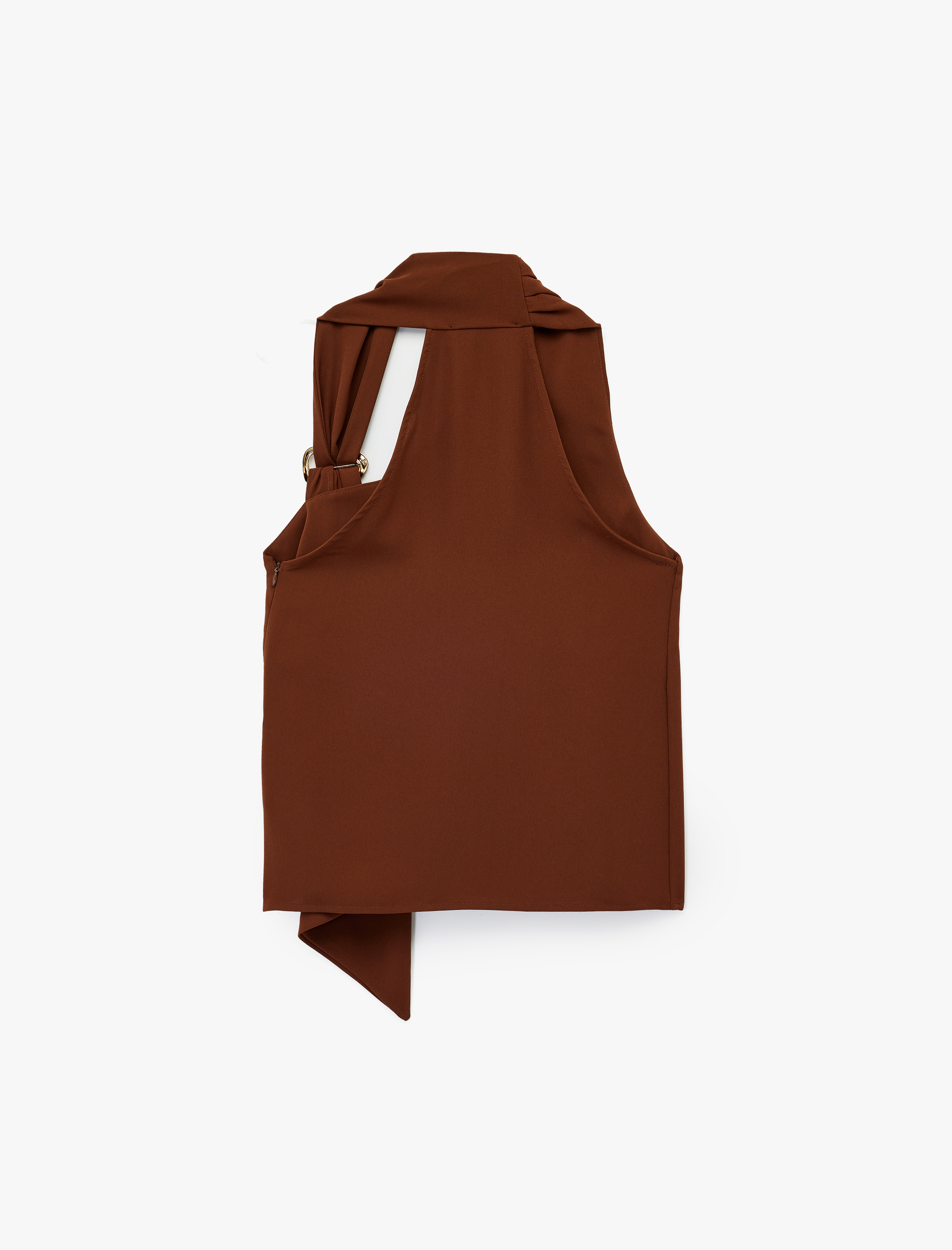   Krep Kumaş Metal Aksesuarlı Asimetrik Halter Yaka Kolsuz Bluz