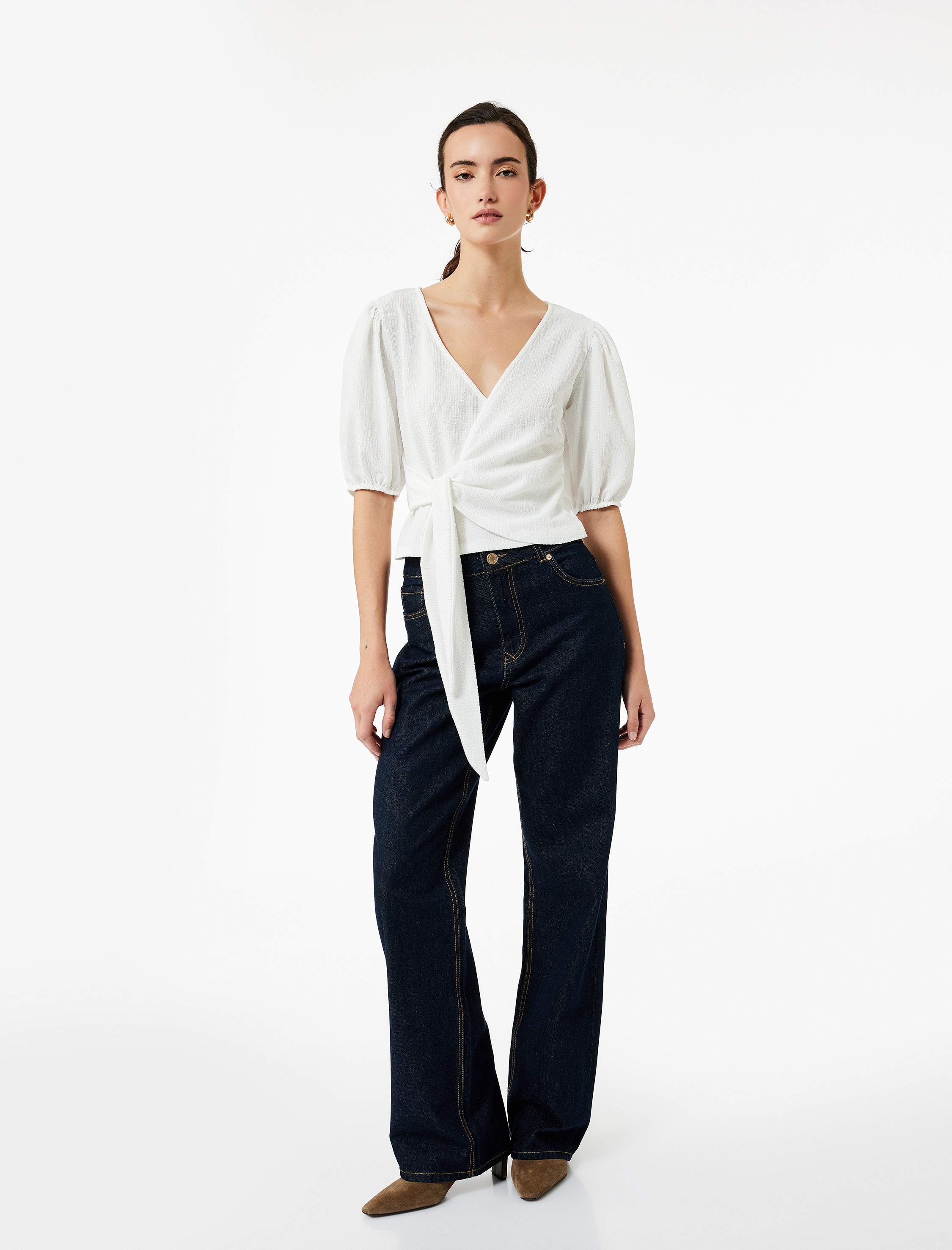 Bürümcük Kumaş Önden Bağlama Detaylı Kısa Balon Kollu Kruvaze Tişört