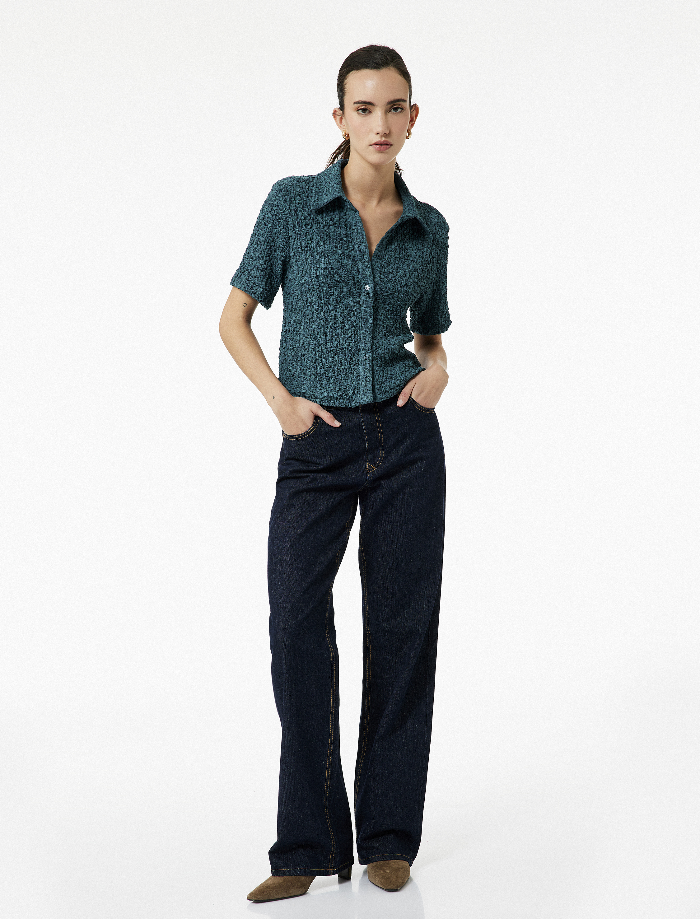   Bürümcük Kumaş Slim Fit Kısa Kollu Gömlek