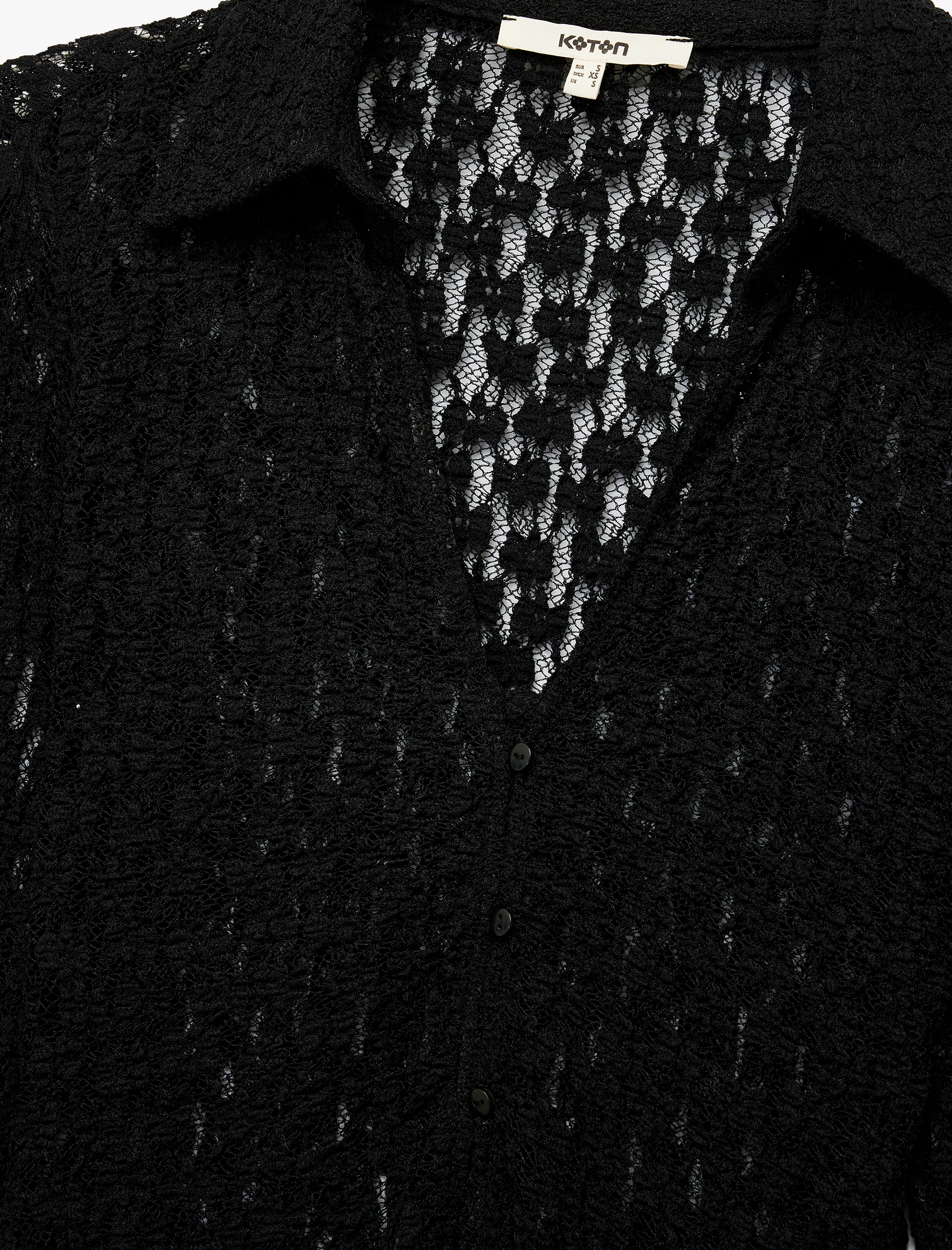   Slim Fit Yarı Transparan Uzun Kollu Kaçık Yaka Dantel Gömlek