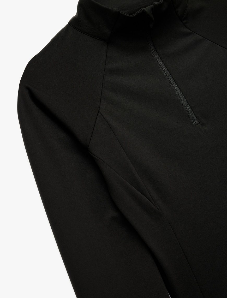   Uzun Kollu Dik Yaka Yarım Fermuarlı Spor Sweatshirt