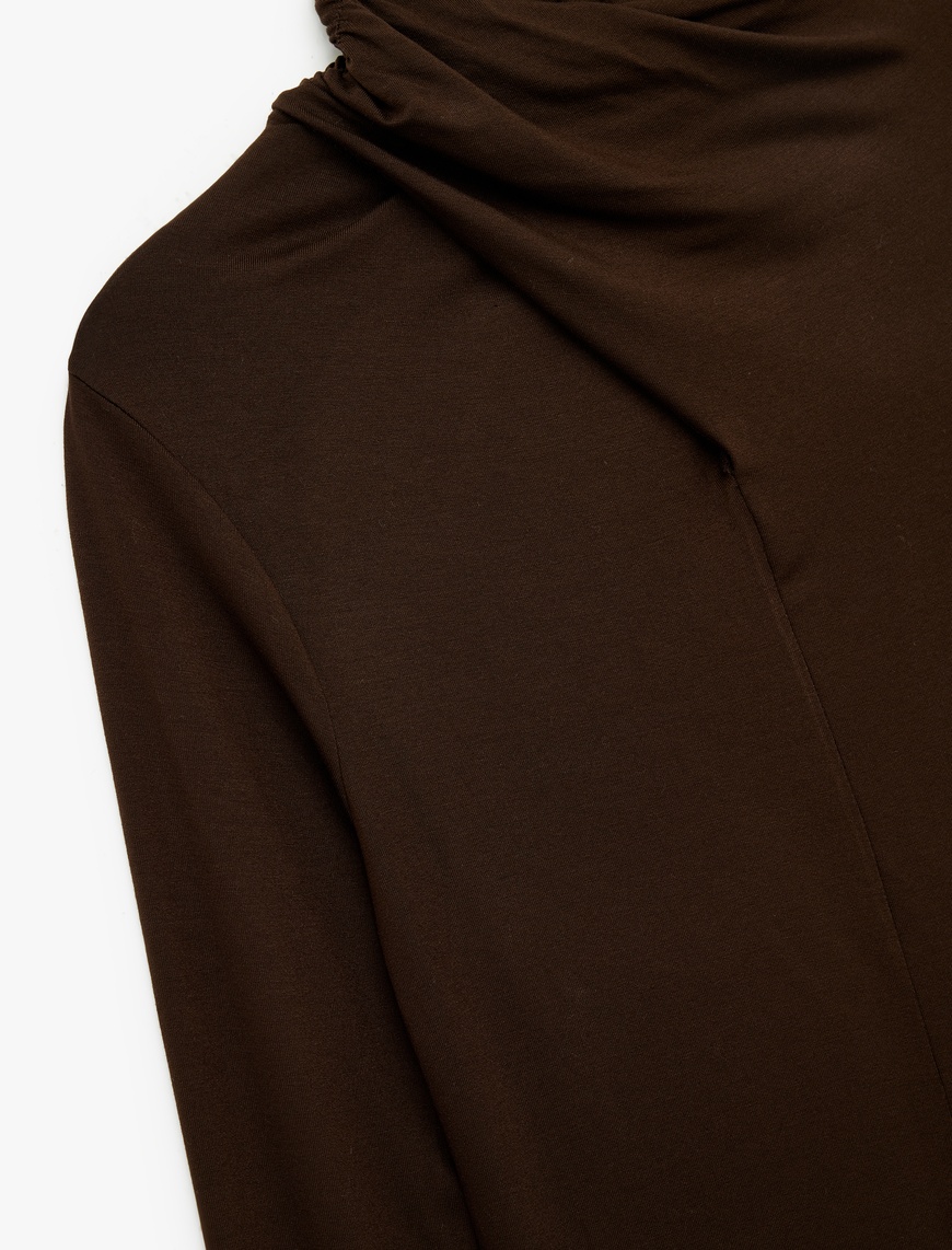   Uzun Kollu Slim Fit Drapeli Dik Yaka Tişört