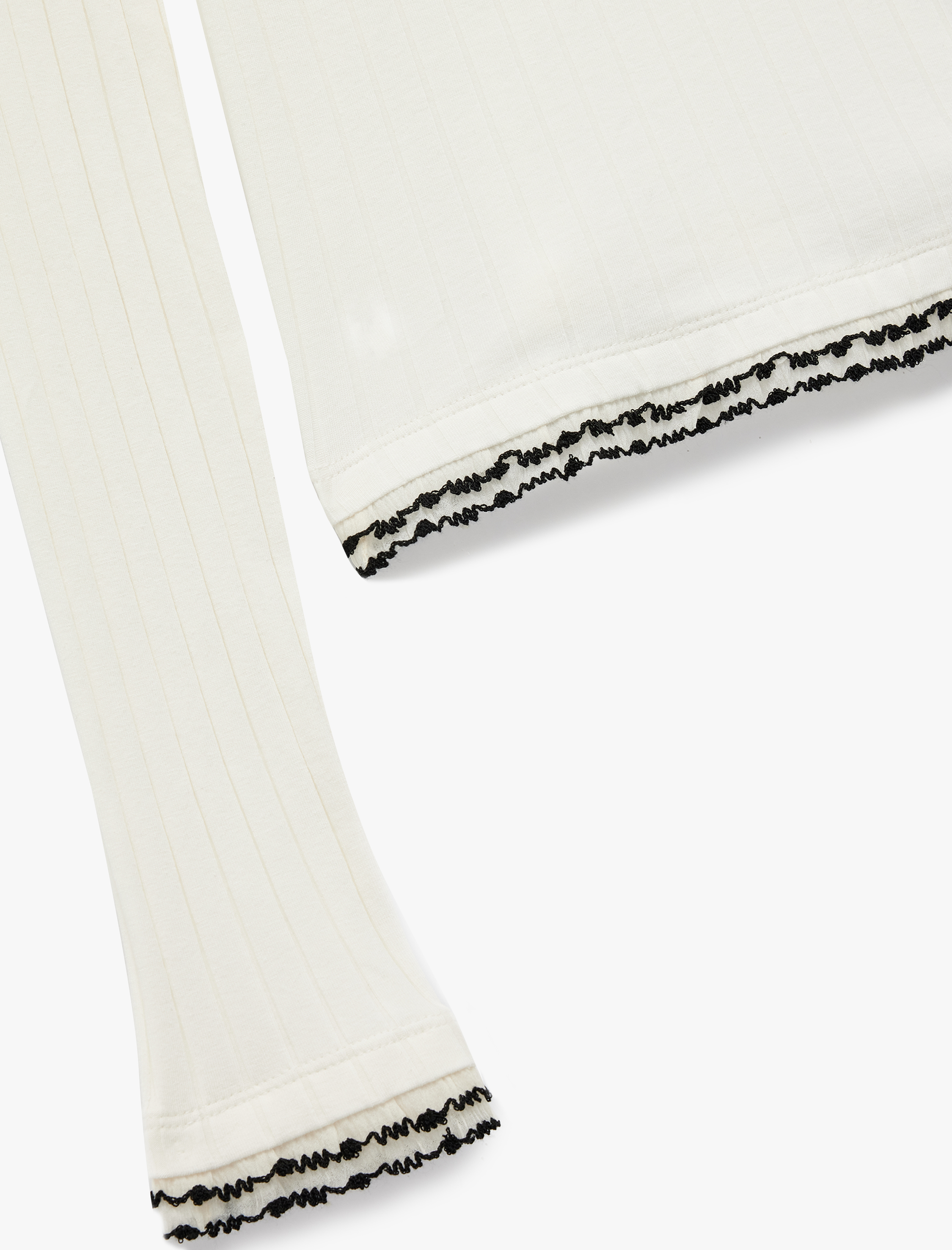   Kaşkorse Slim Fit Kısa Kollu Bisiklet Yaka Fırfırlı Tişört