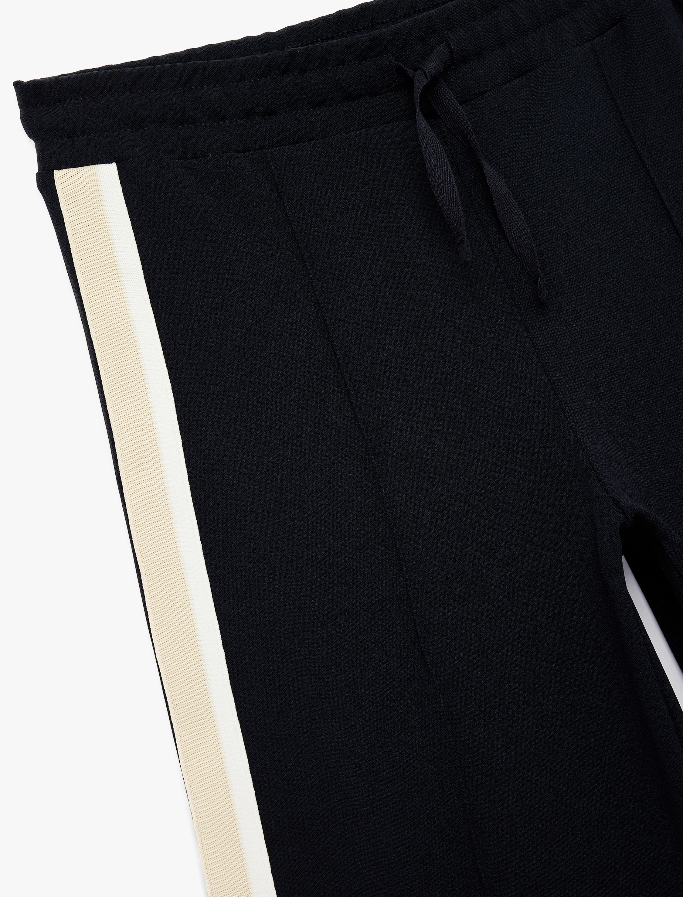   Beli Lastikli Bağlamalı Yanları Şerit Detaylı Düz Geniş Paça Pantolon