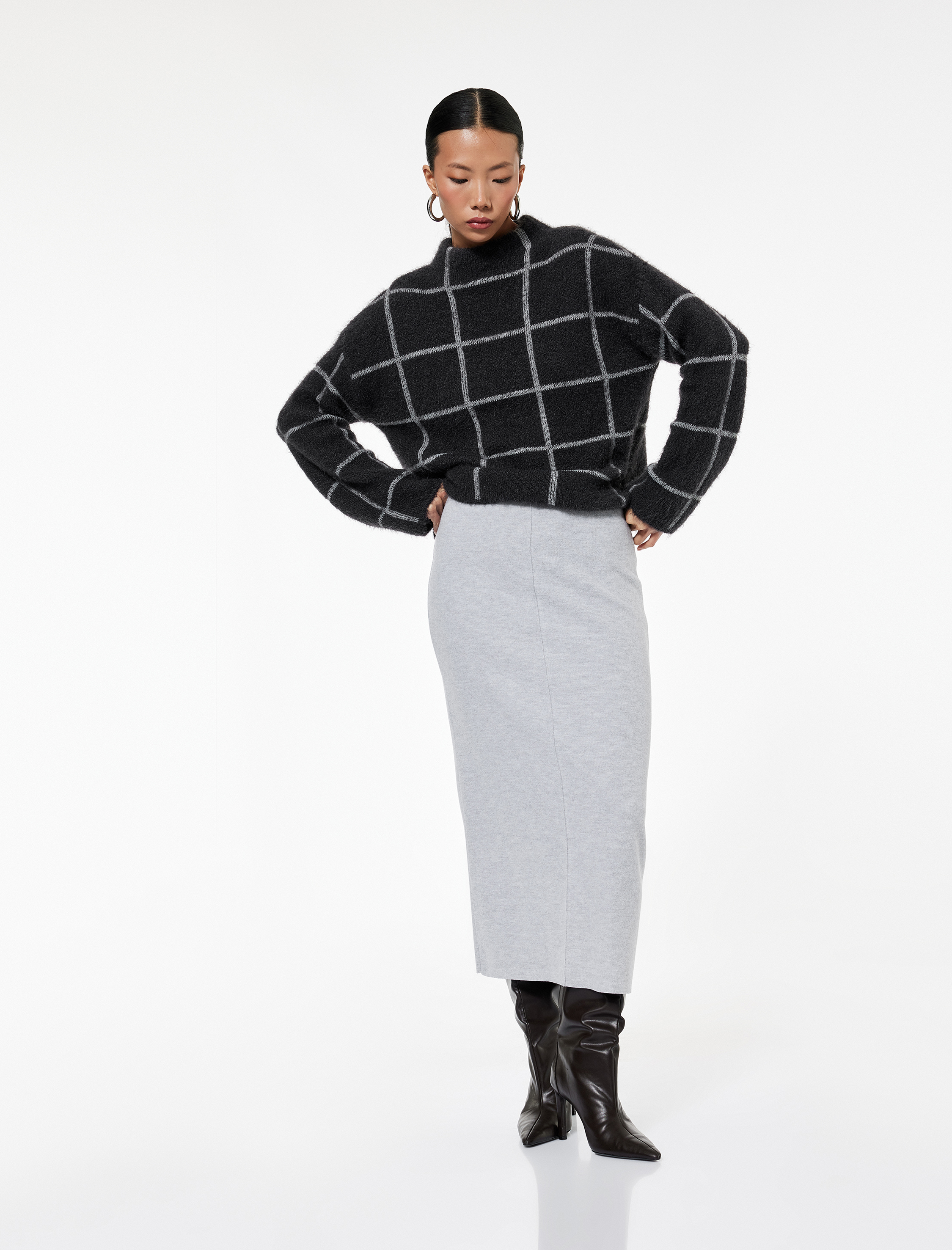   Slim Fit Midi Nervür Detaylı Kalem Etek