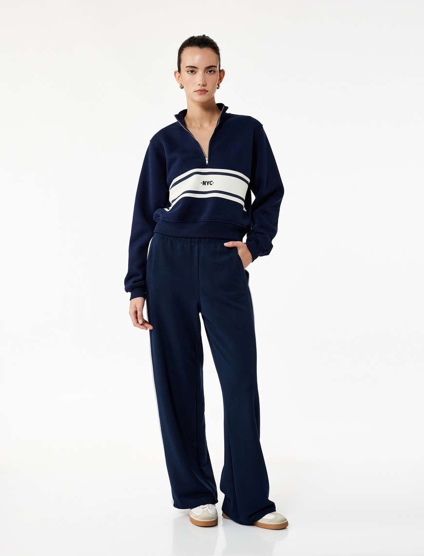   Şardonlu Kolej Temalı Uzun Kollu Dik Yaka Yarım Fermuarlı Crop Sweatshirt