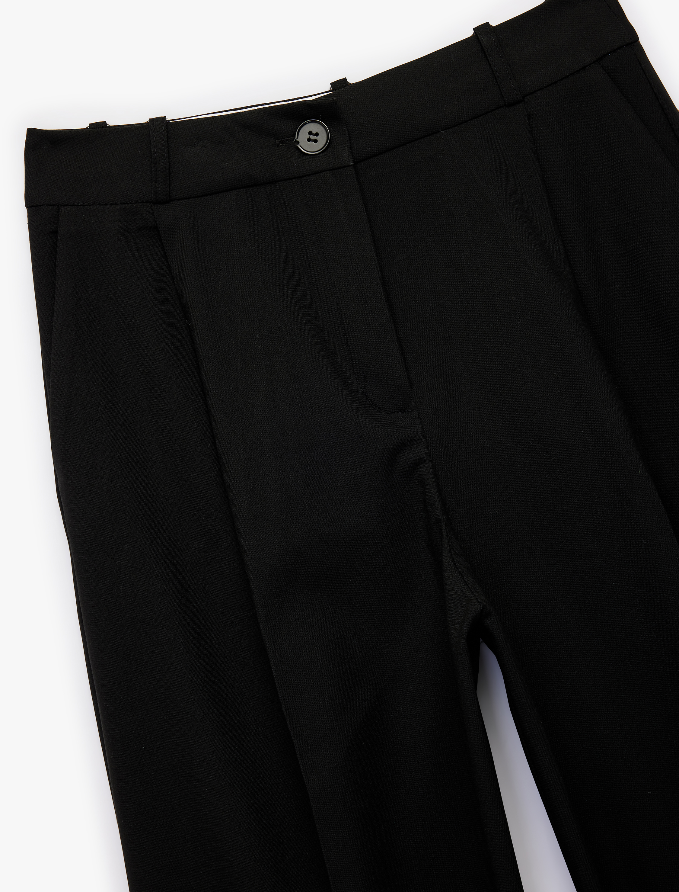   Yüksek Bel Cepli Düğmeli Viskon Karışımlı Geniş Paça Pileli Kumaş Pantolon