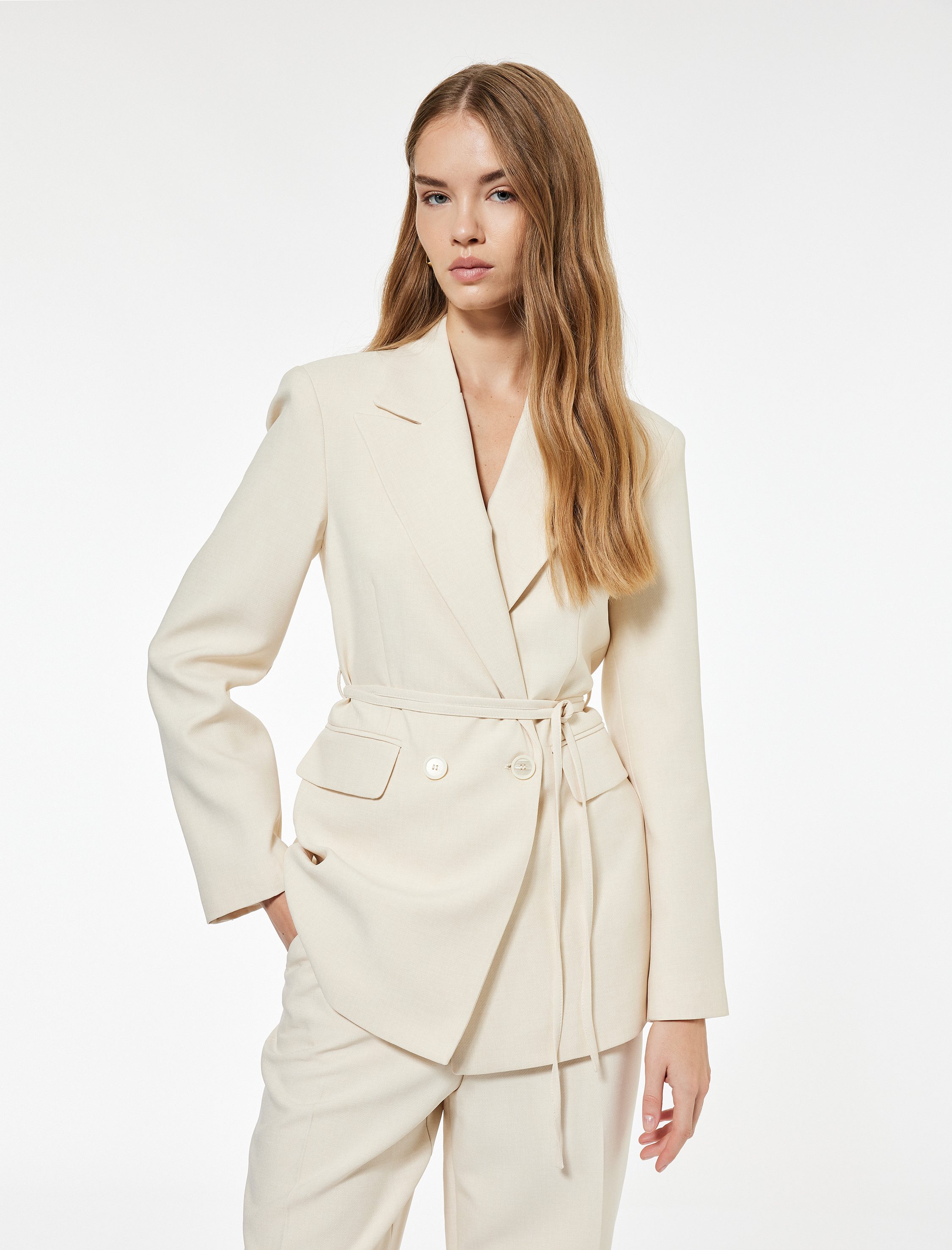   Koton X Sima Tarkan - Kruvaze Uzun Kollu Kemerli Oversize Blazer Ceket