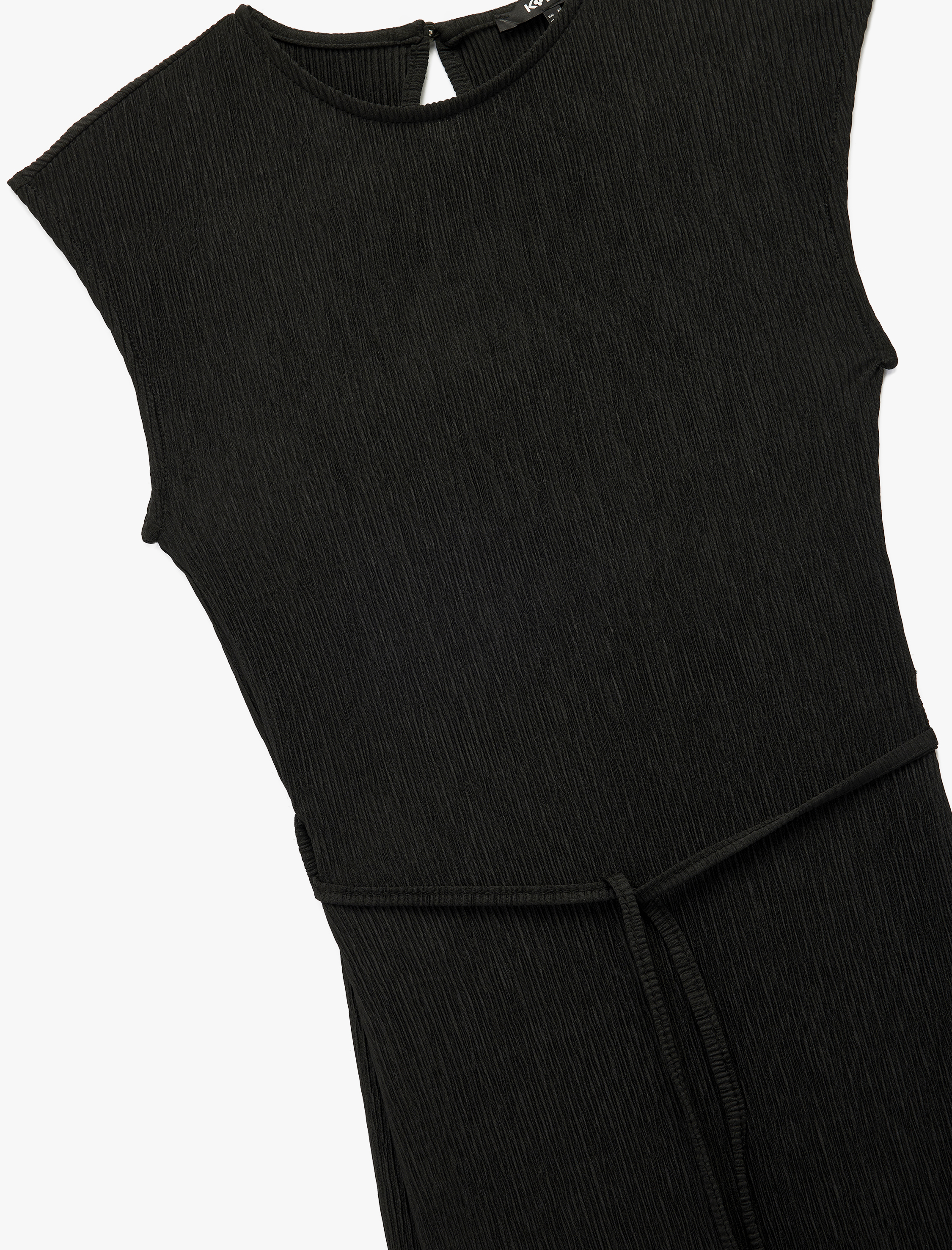   Bisiklet Yaka Bağlama Detaylı Kolsuz Midi Boy Piliseli Kalem Elbise