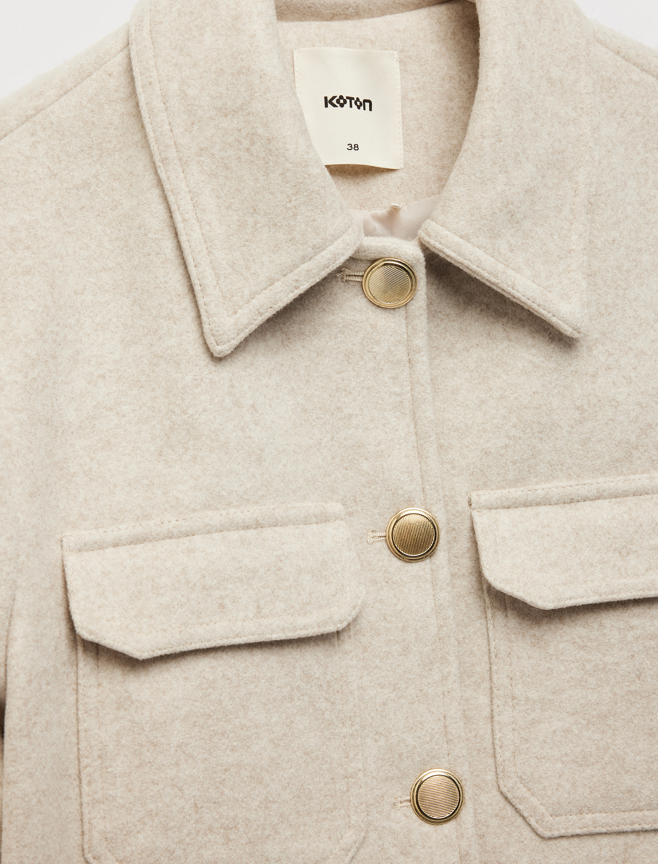   Aplike Cepli Uzun Kollu Kaşe Ceket