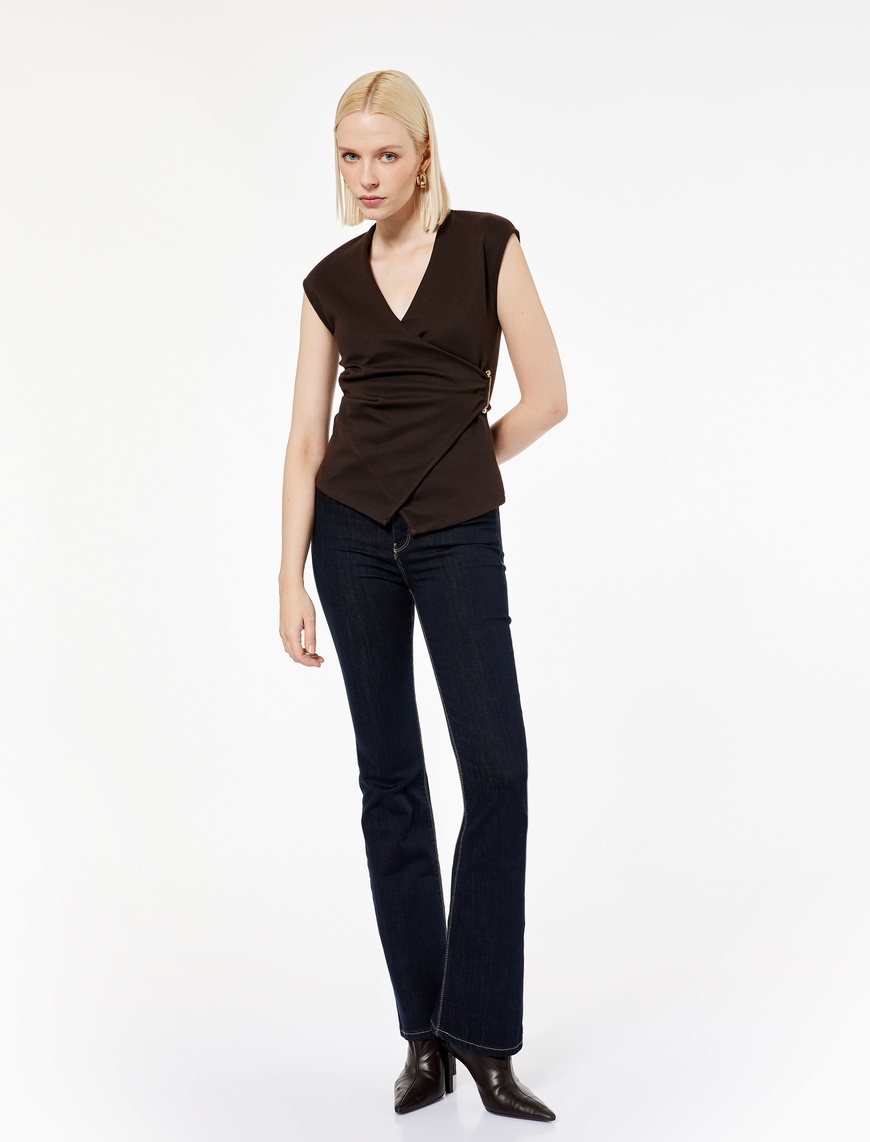   Slim Fit V Yaka Metal Aksesuarlı Kruvaze Yelek