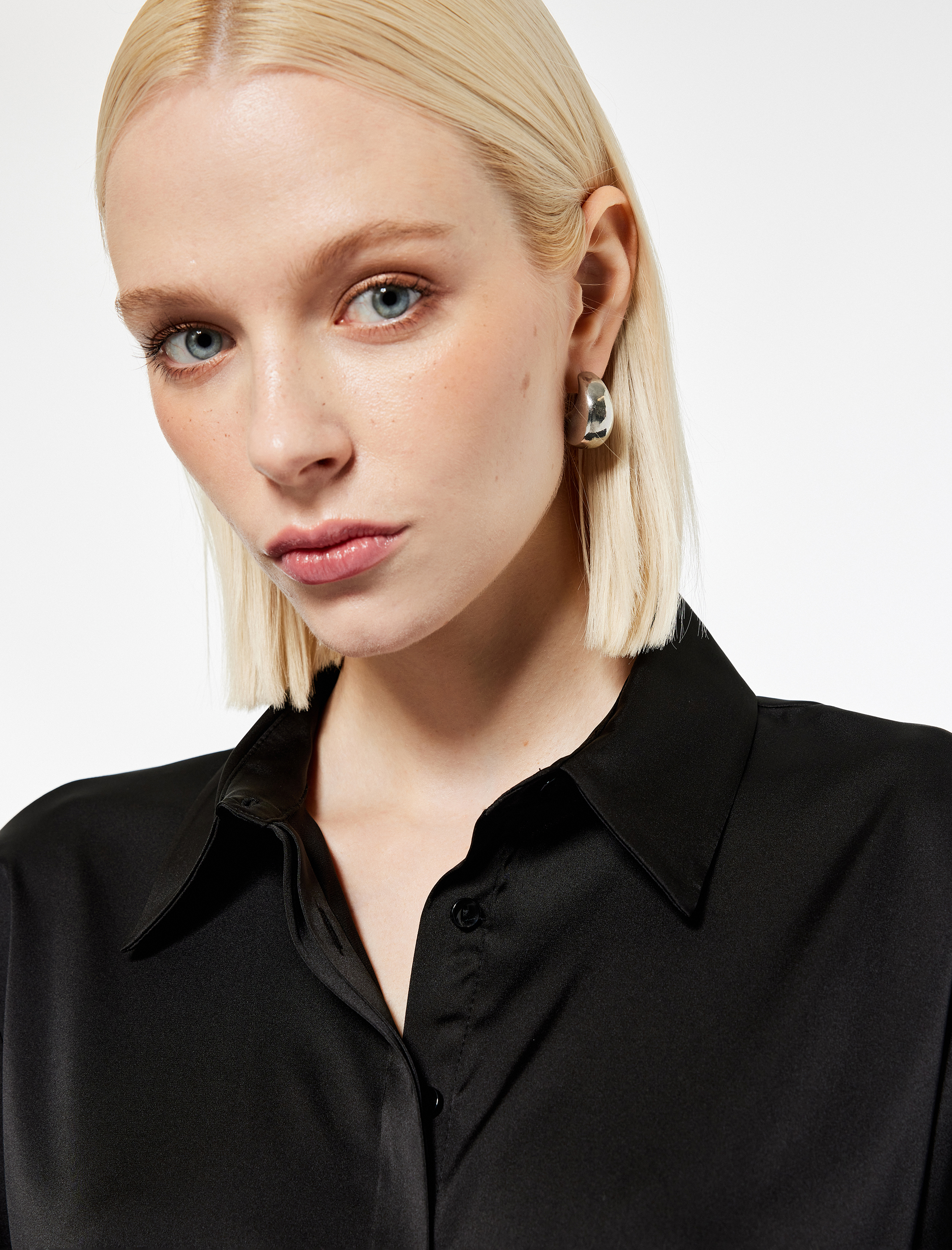   Uzun Kollu Klasik Yaka Crop Saten Gömlek