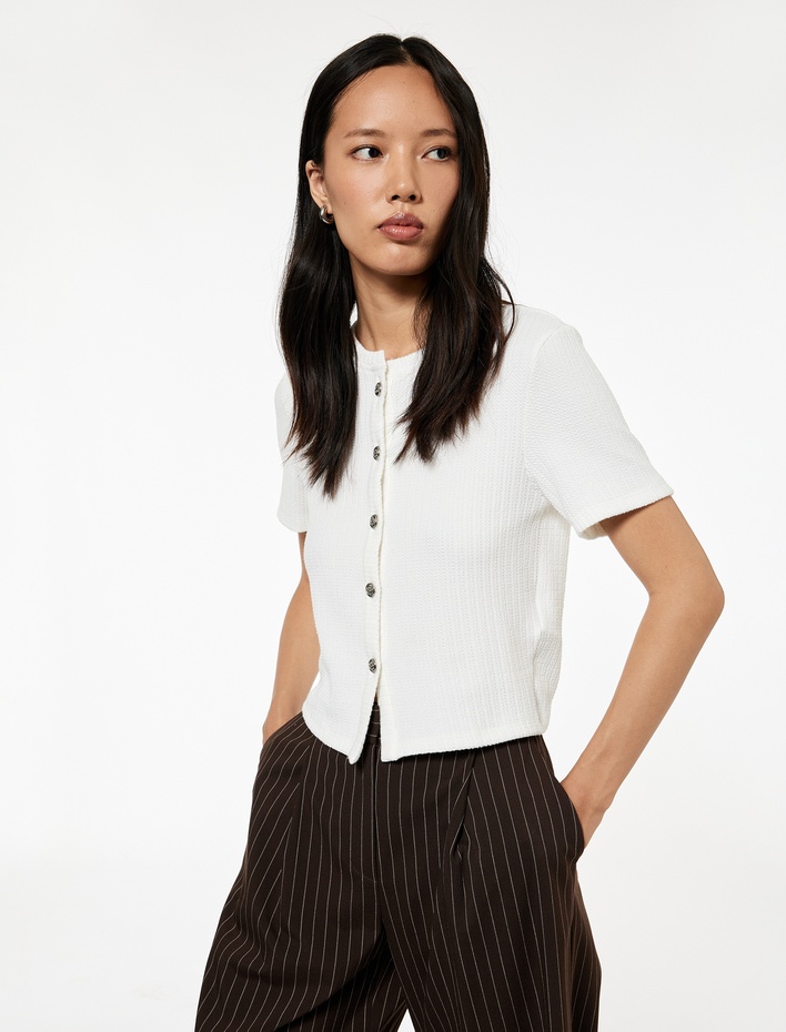  Regular Fit Kısa Kollu Bisiklet Yaka Düğmeli Hırka