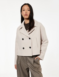 Düğmeli Cepli Uzun Kollu Kruvaze Crop Kaşe Ceket