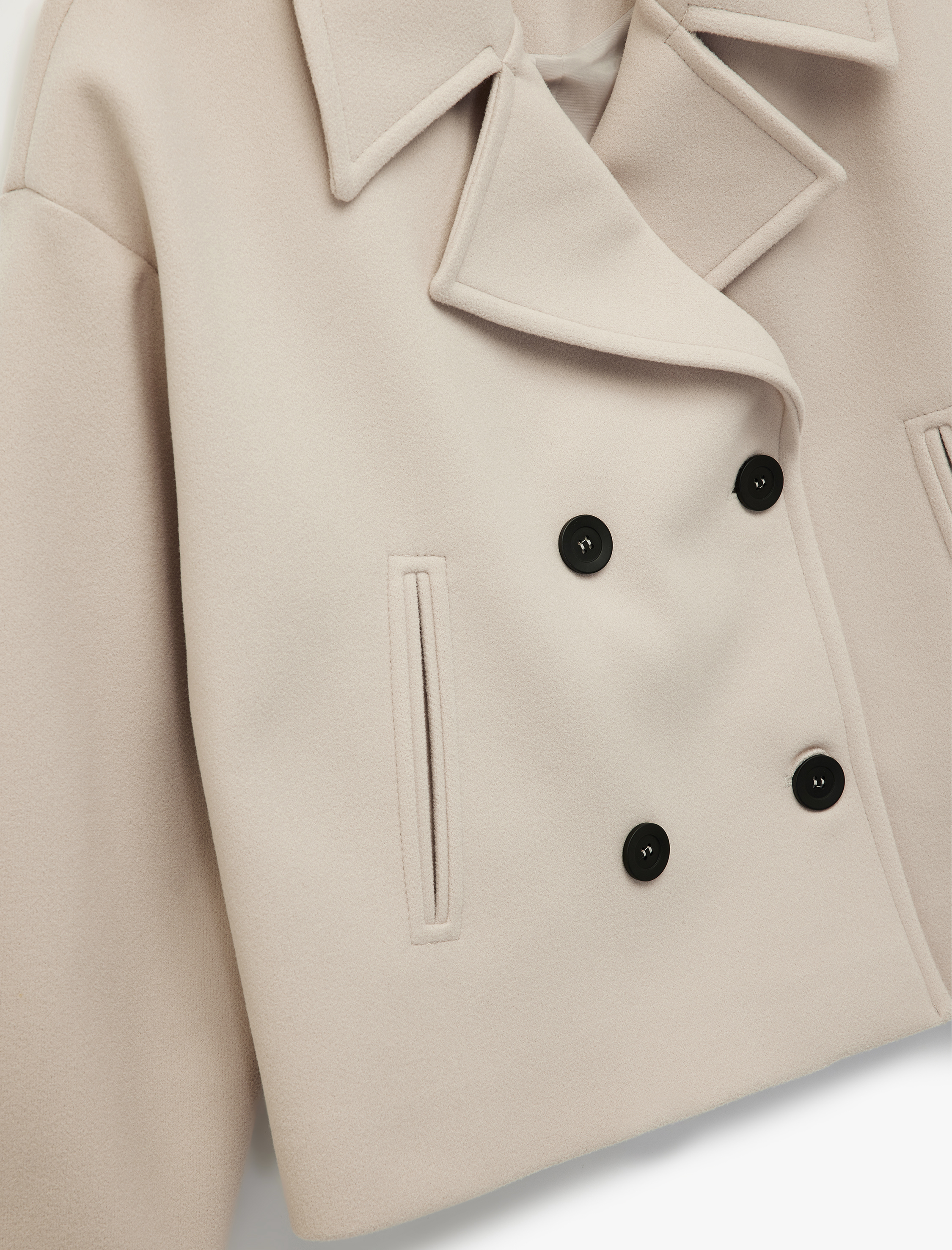 Düğmeli Cepli Uzun Kollu Kruvaze Crop Kaşe Ceket