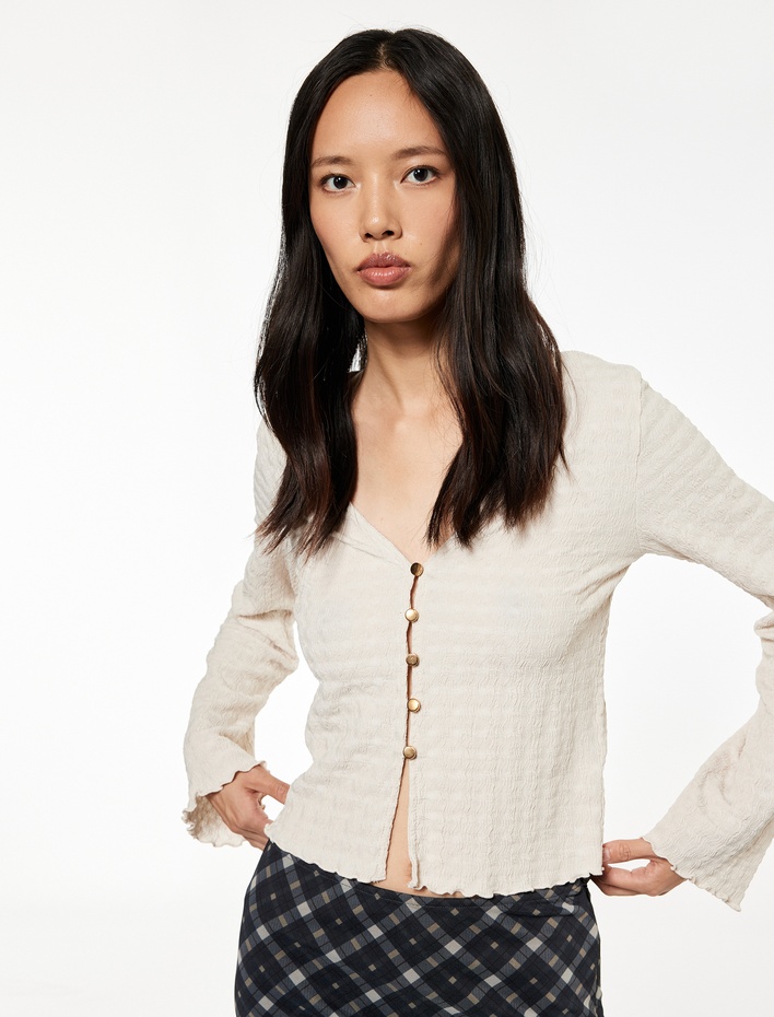  Düğmeli Uzun Kollu V Yaka Slim Fit Bluz