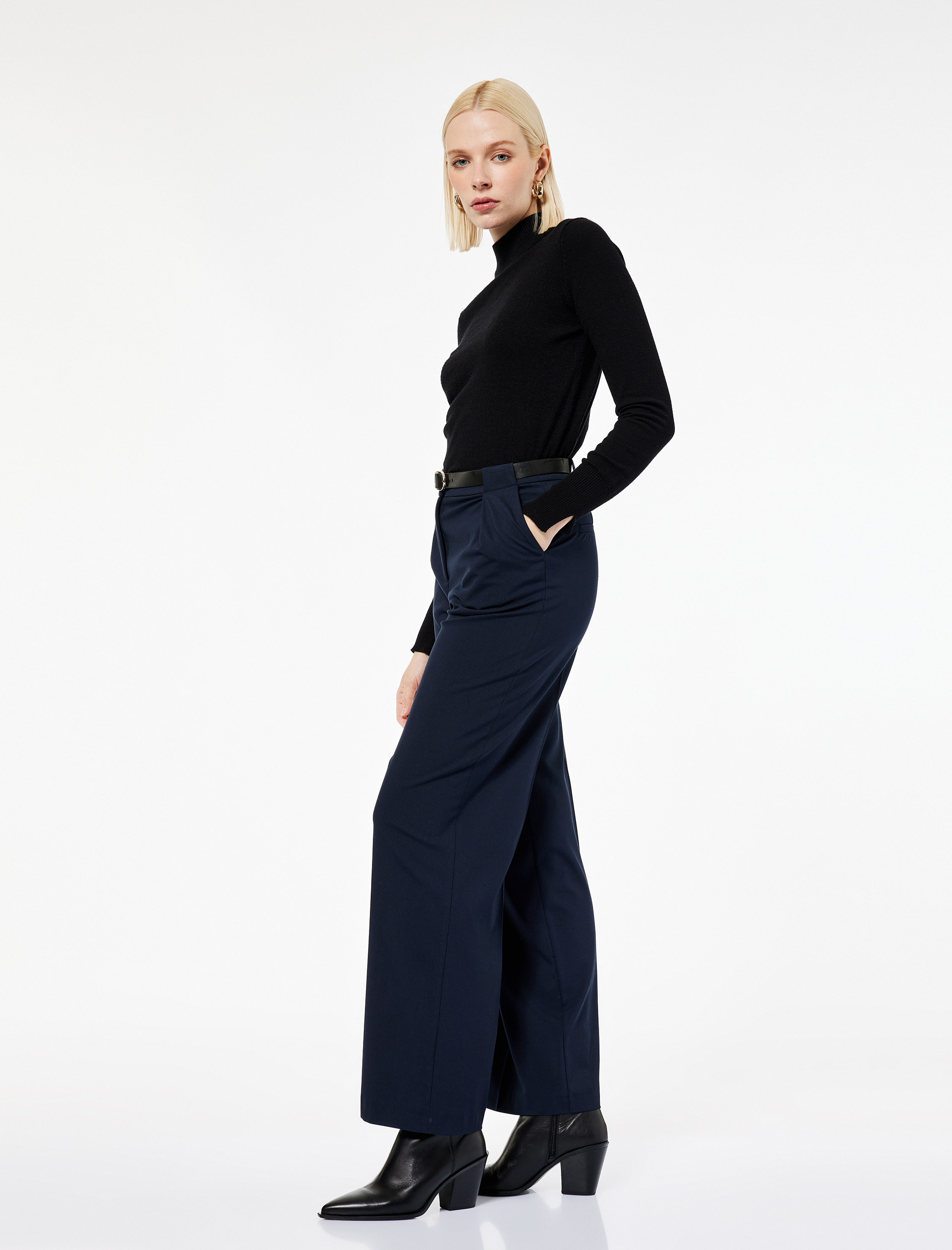   Viskon Karışımlı Yüksek Bel Kemerli Geniş Paça Kumaş Pantolon