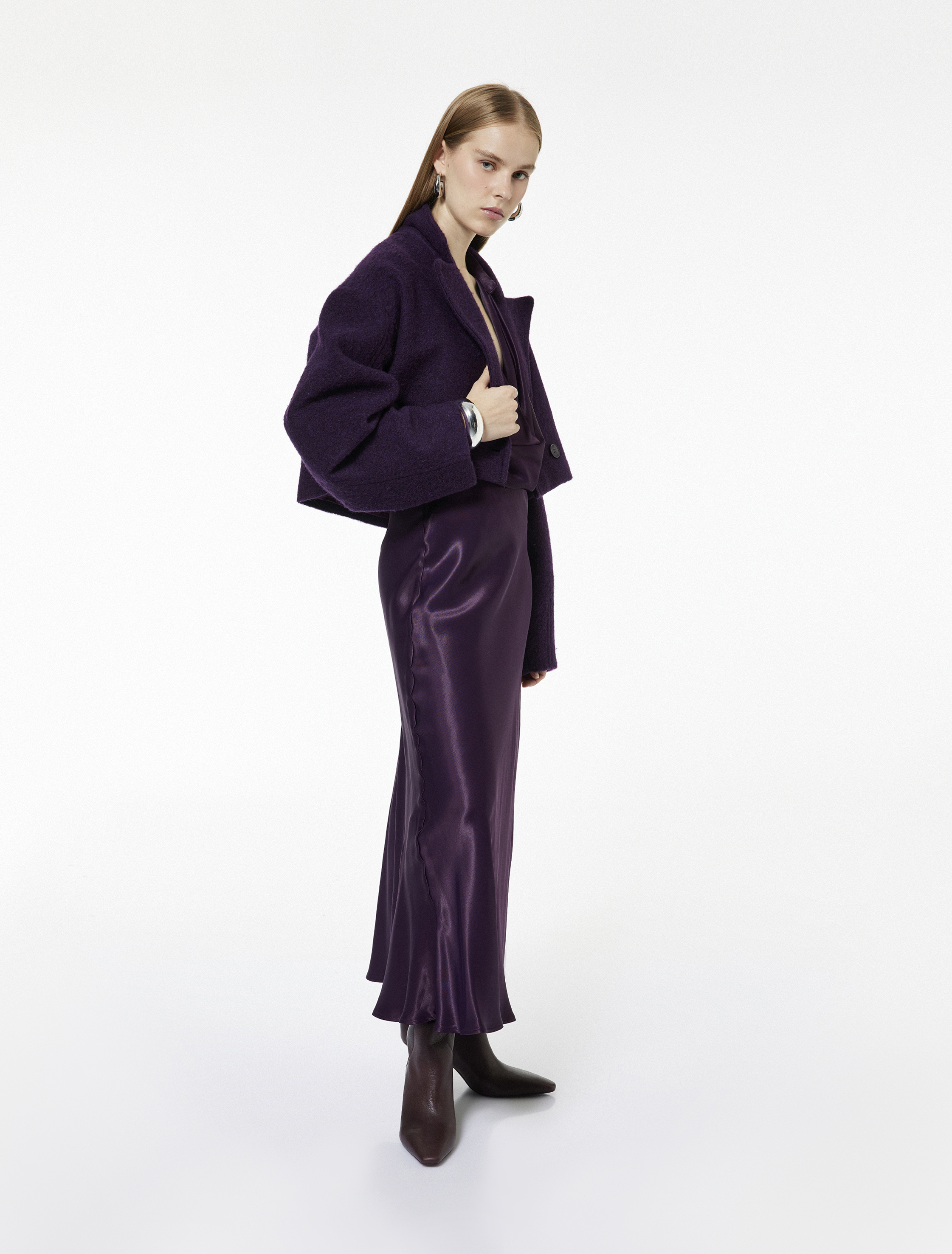   Viskon Kumaş Kloş Midi Boy Saten Etek