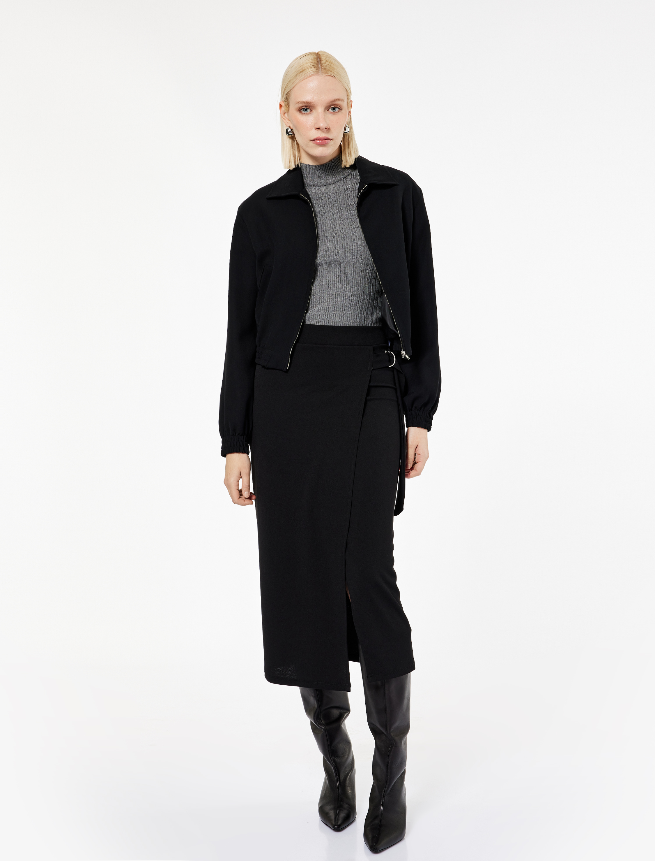   Krep Scuba Kumaş Metal Aksesuarlı Midi Kruvaze Etek