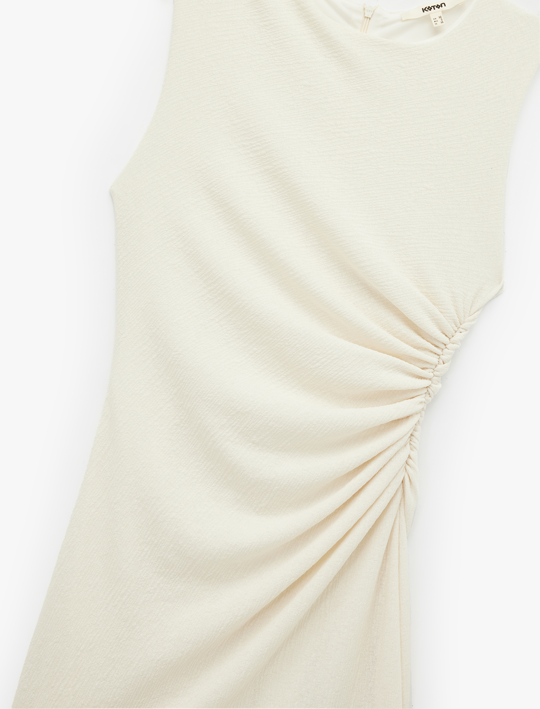   Krep Kumaş Slim Fit Kolsuz Bisiklet Yaka Drapeli Mini Elbise